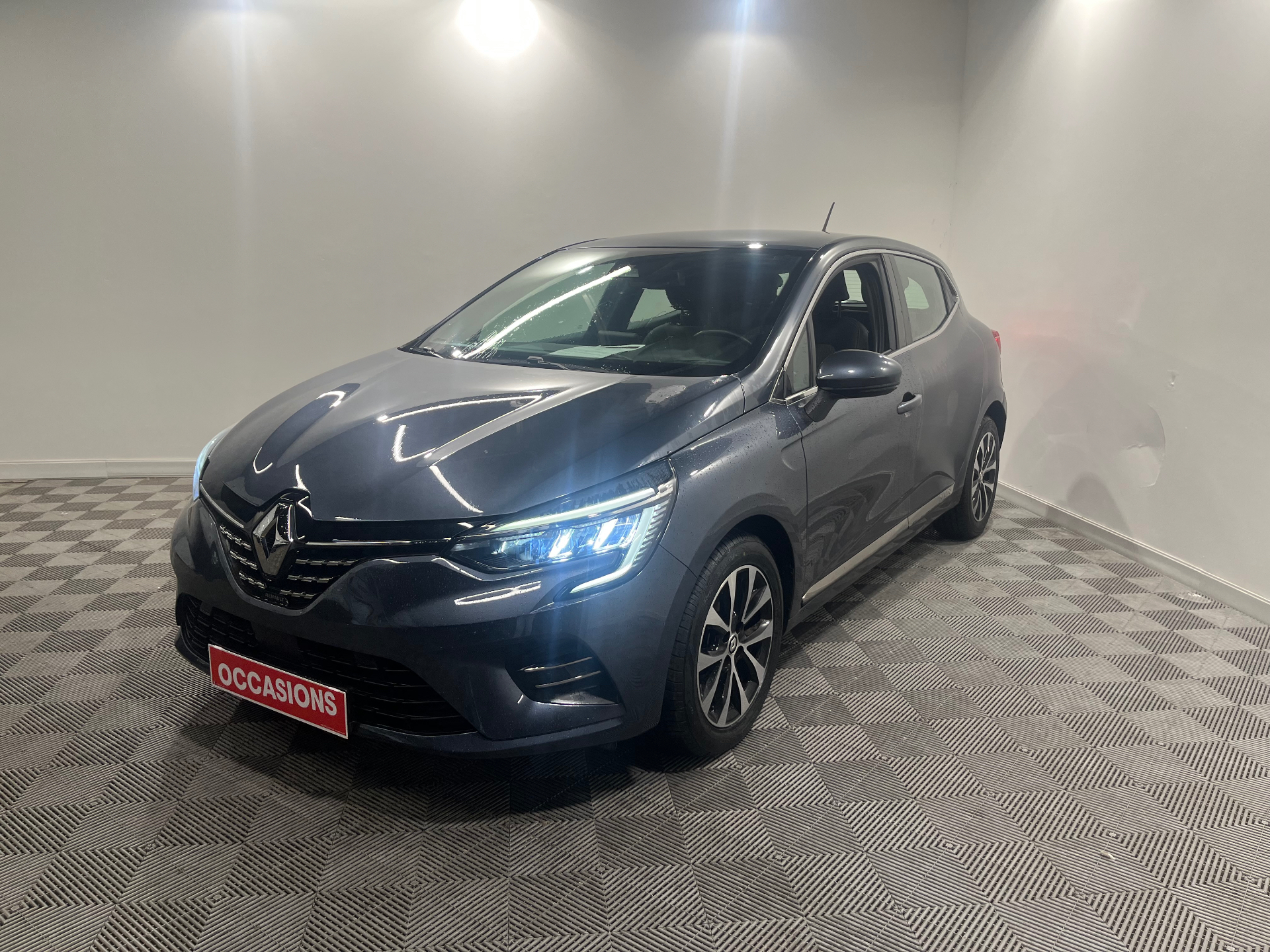 RENAULT CLIO V Intens TCe 90 X-Tronic d'occasion