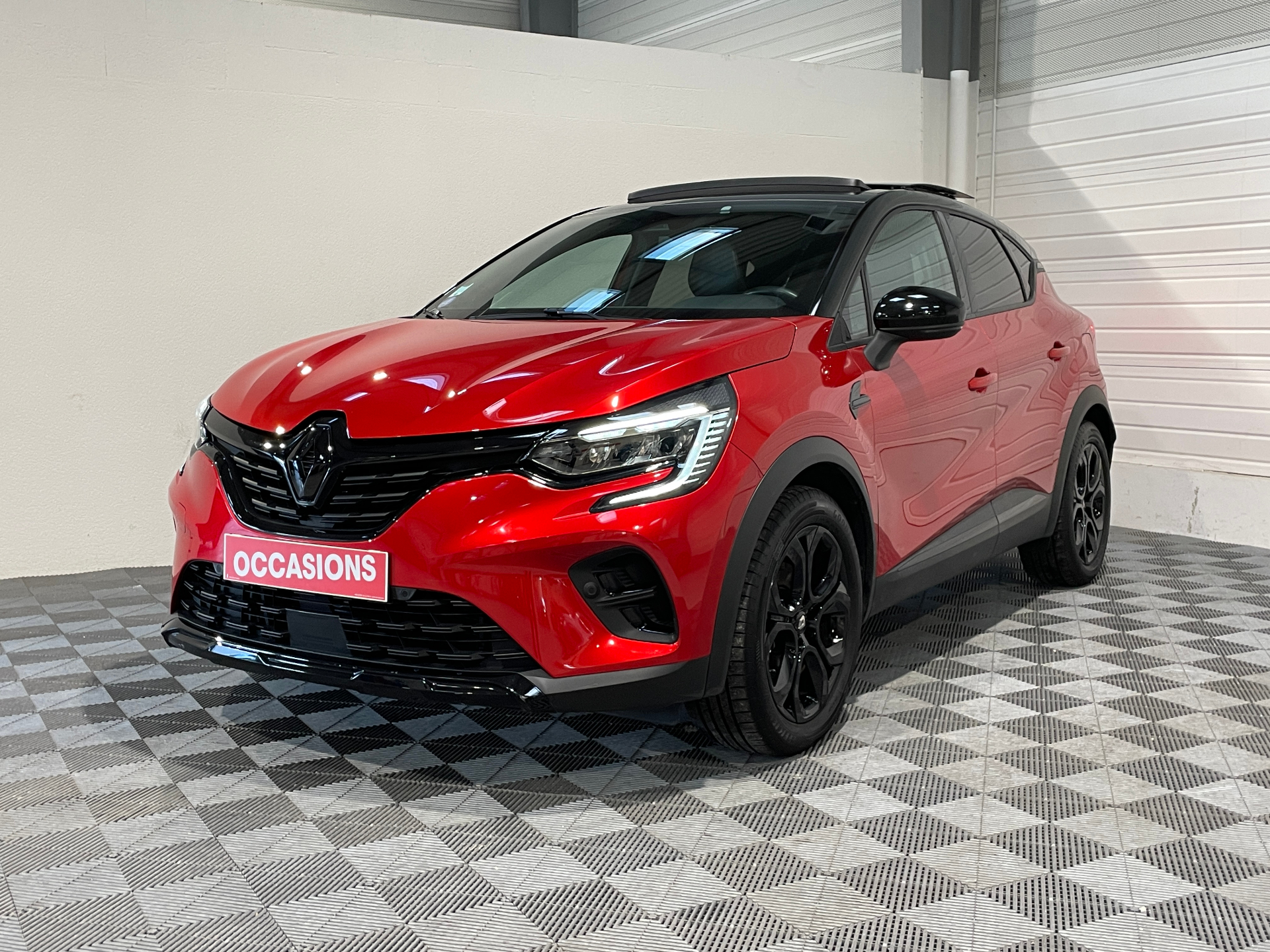 RENAULT CAPTUR E-Tech hybride rechargeable 160 Rive Gauche d'occasion