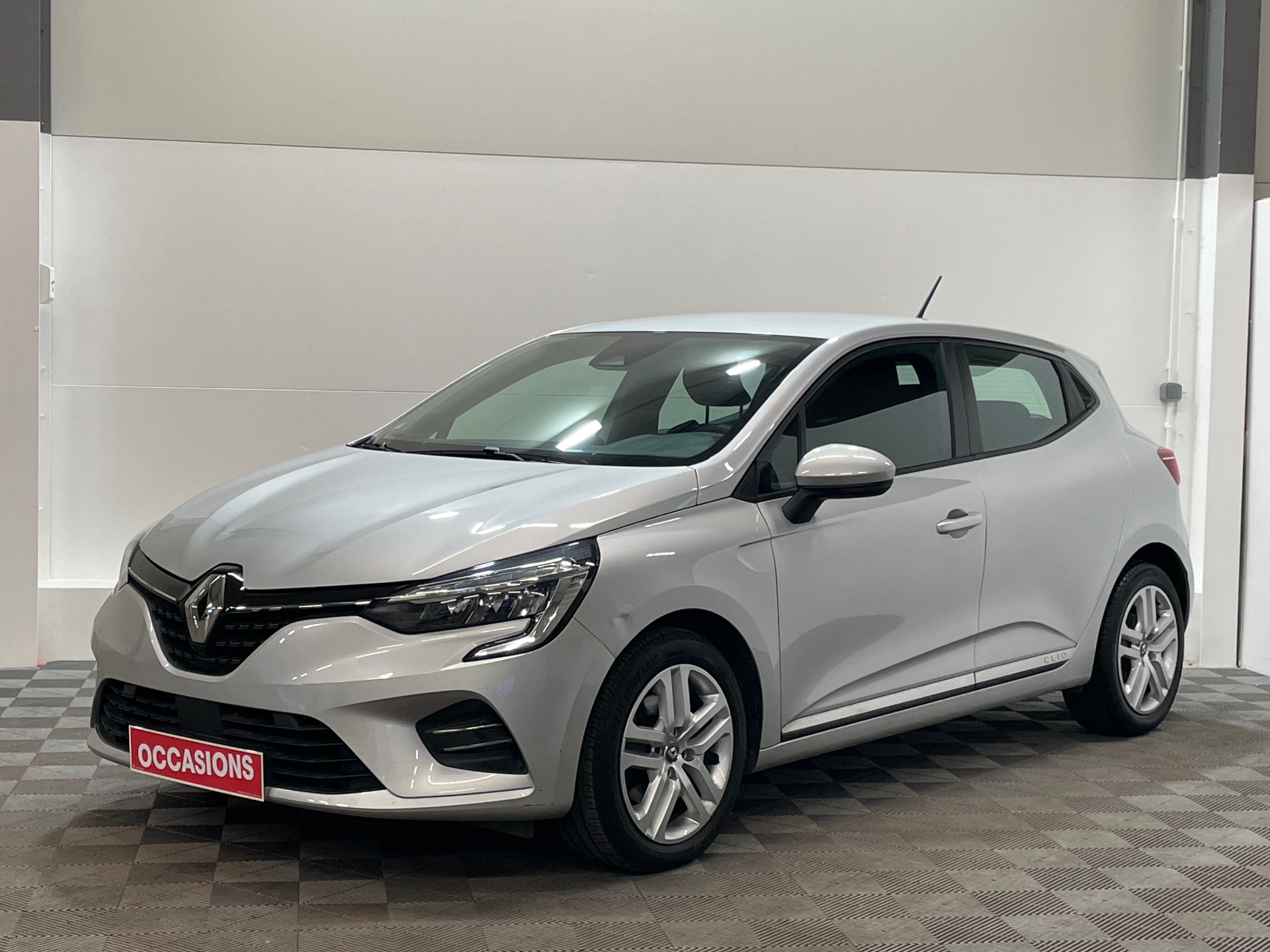 RENAULT CLIO V Blue dCi 85 Business d'occasion