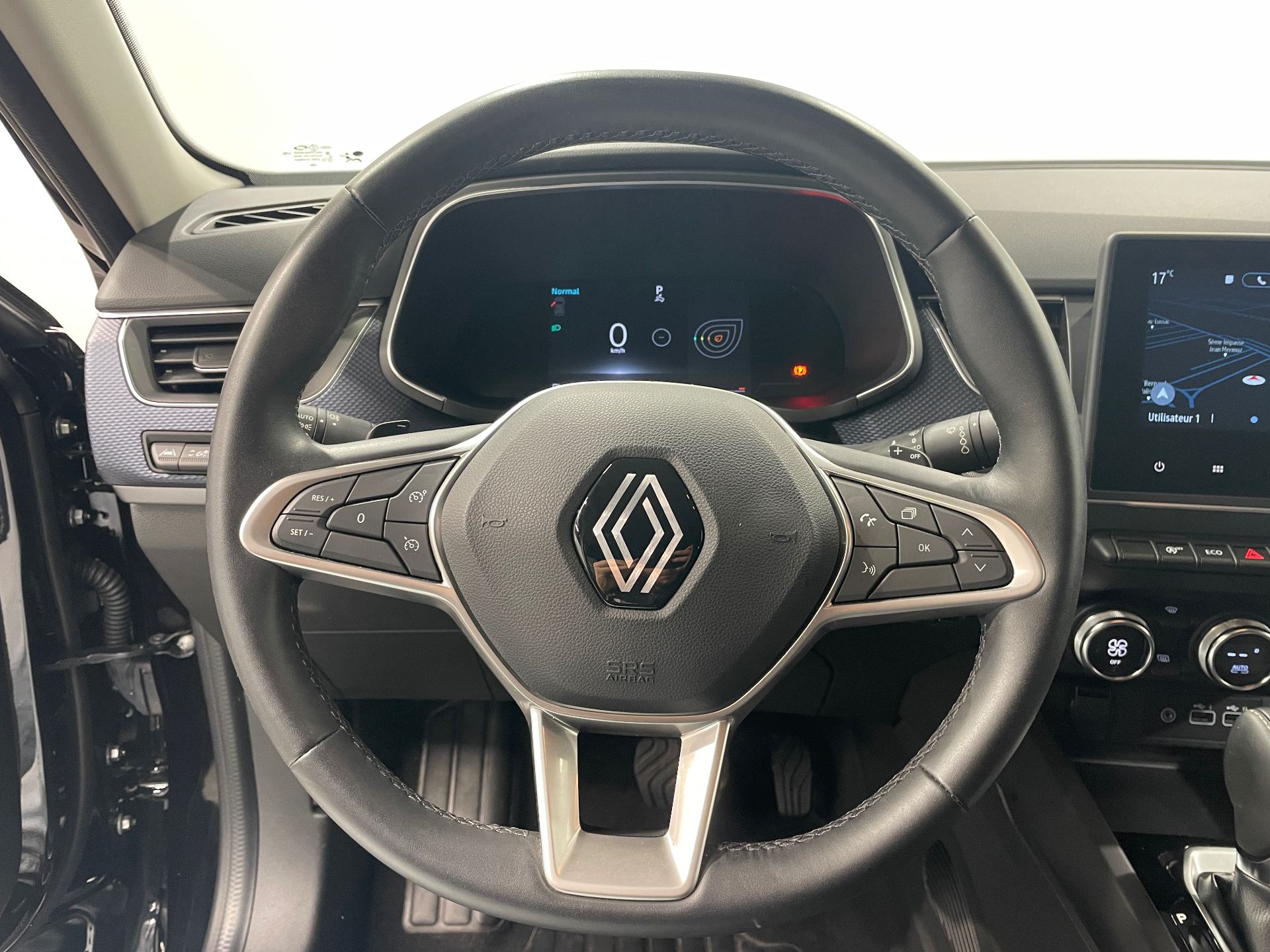 Photo 11 du véhicule RENAULT ARKANA