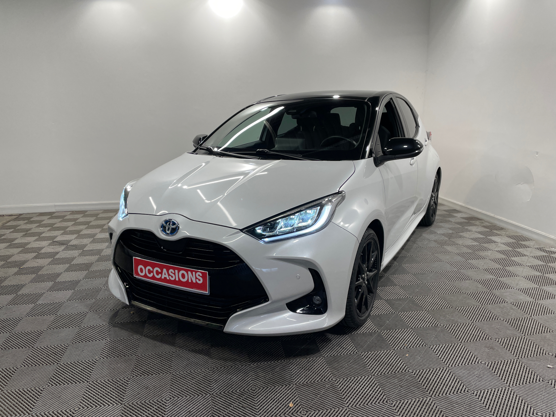 TOYOTA YARIS HYBRIDE MY21 116H COLLECTION d'occasion