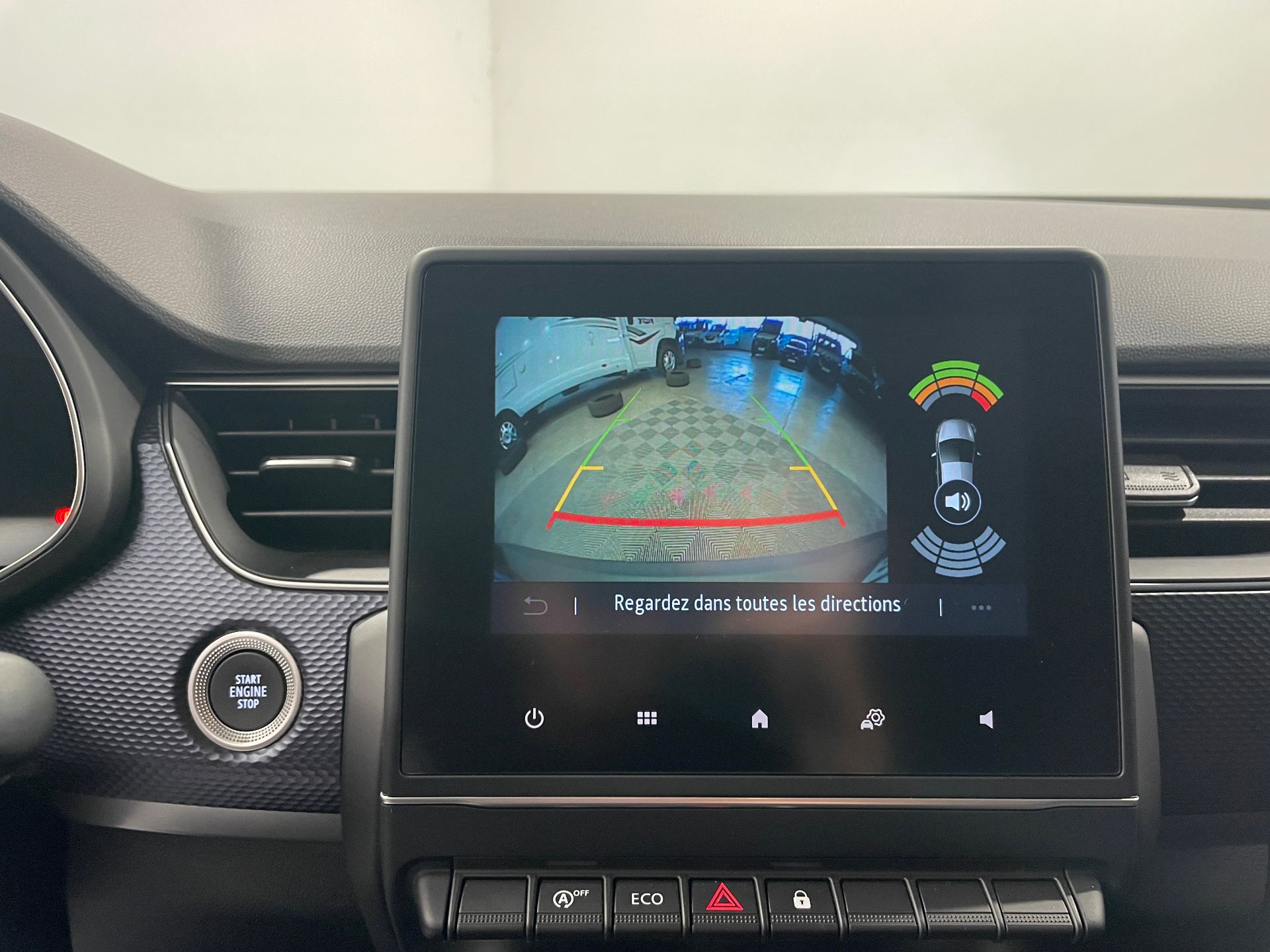 Photo 19 du véhicule RENAULT ARKANA