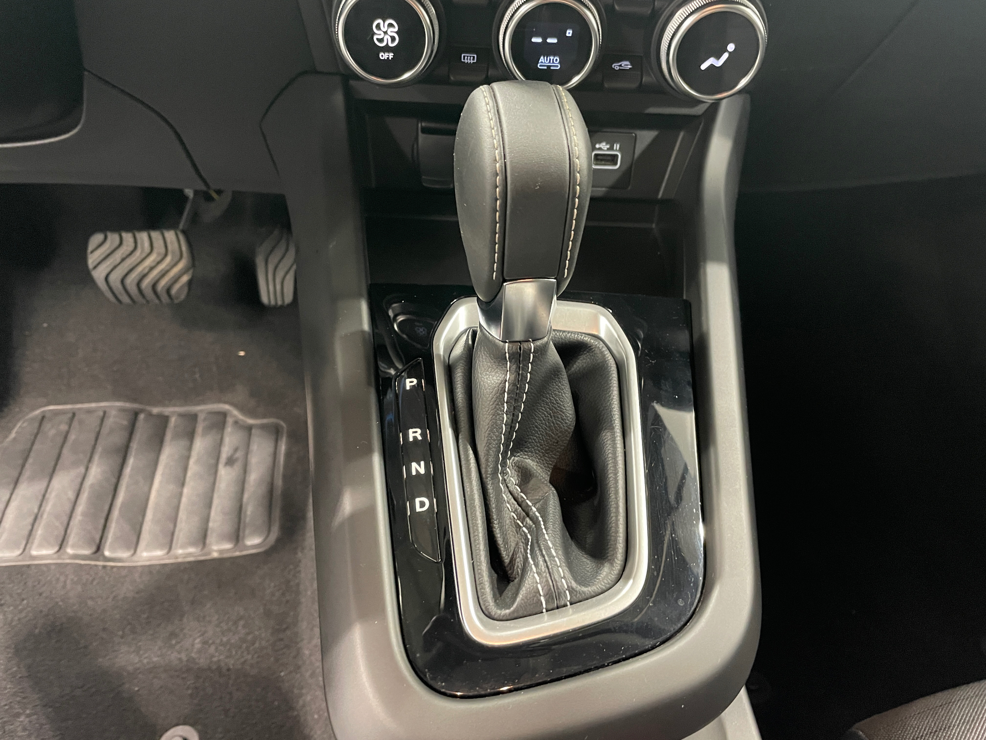 Photo 29 du véhicule RENAULT ARKANA