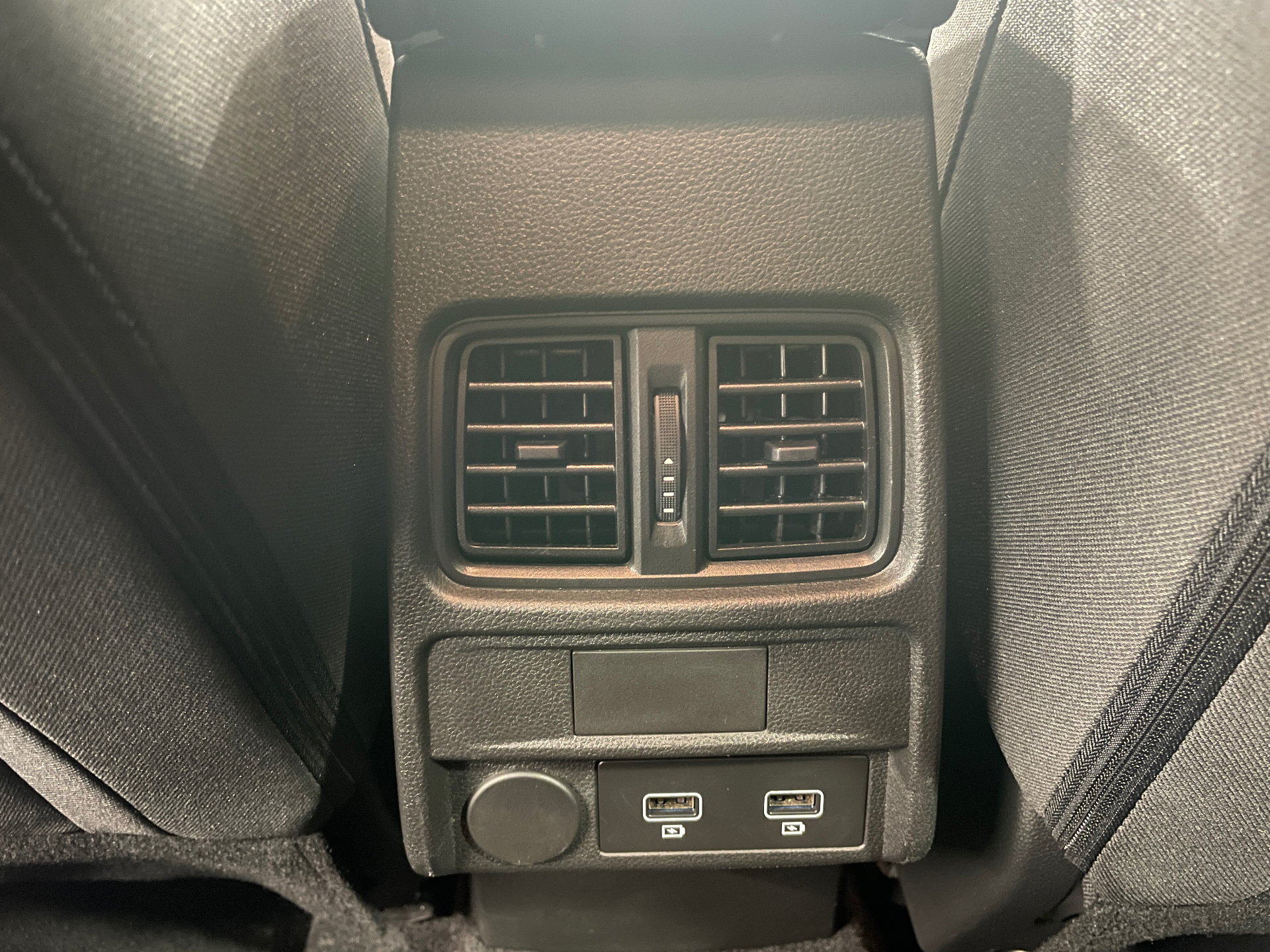 Photo 24 du véhicule RENAULT ARKANA