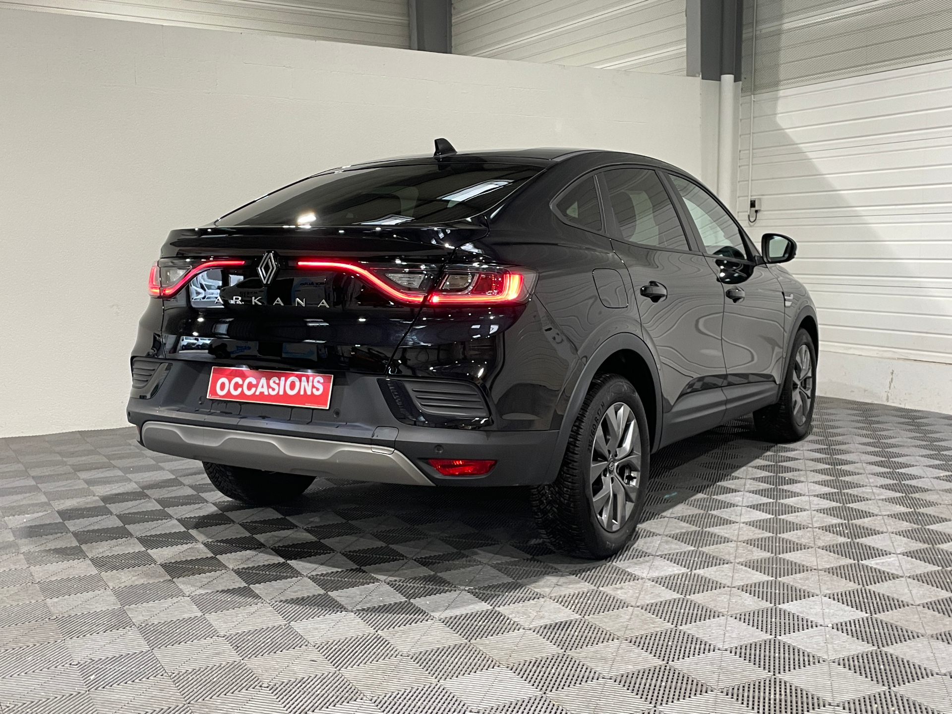 Photo 5 du véhicule RENAULT ARKANA