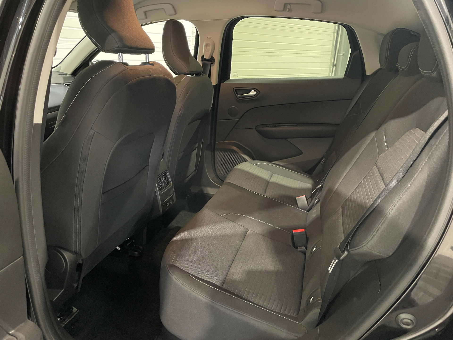 Photo 12 du véhicule RENAULT ARKANA