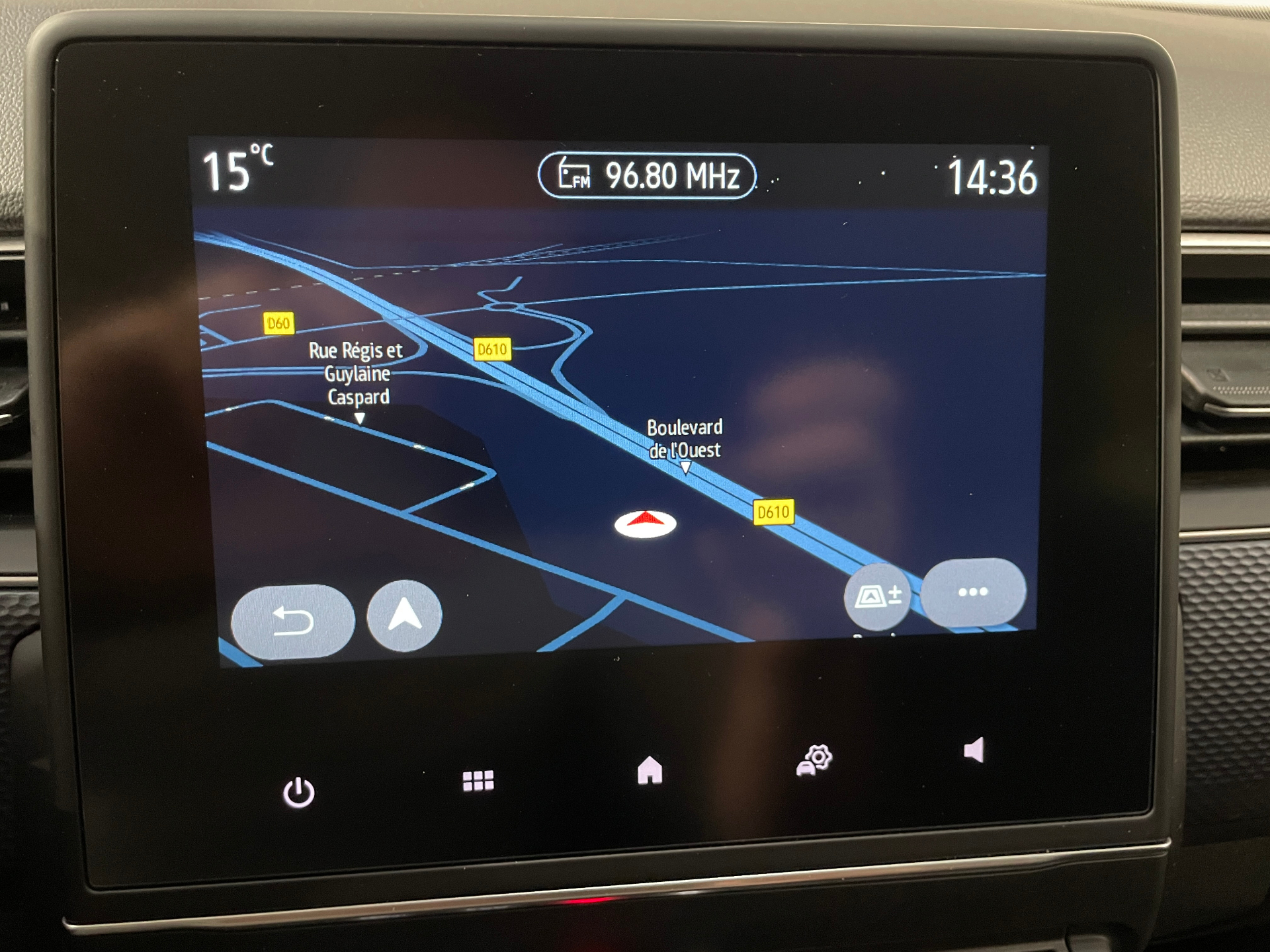 Photo 18 du véhicule RENAULT ARKANA