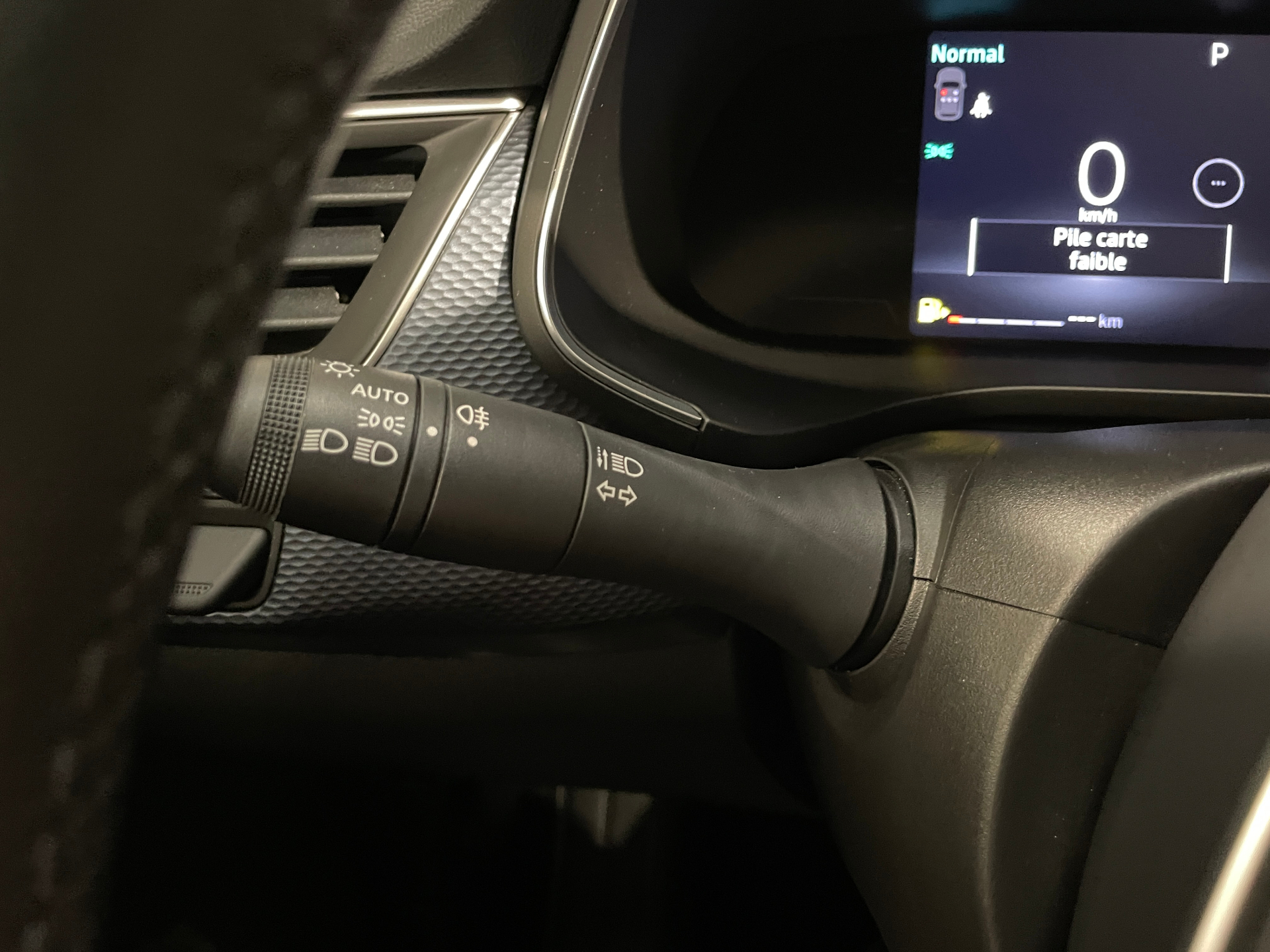 Photo 33 du véhicule RENAULT ARKANA