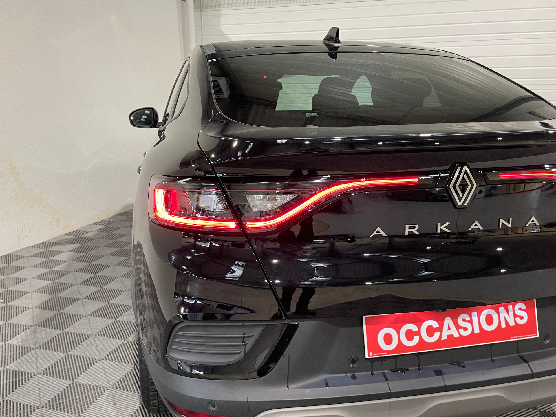 Photo 8 du véhicule RENAULT ARKANA