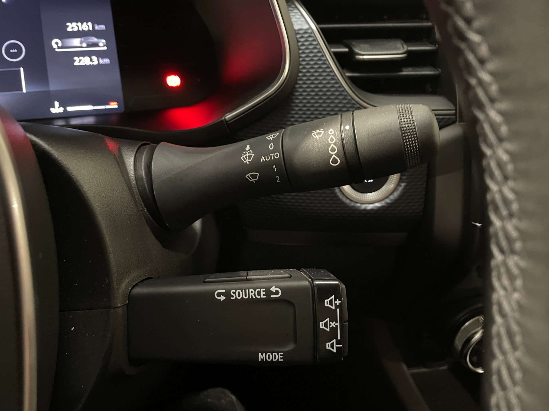 Photo 32 du véhicule RENAULT ARKANA