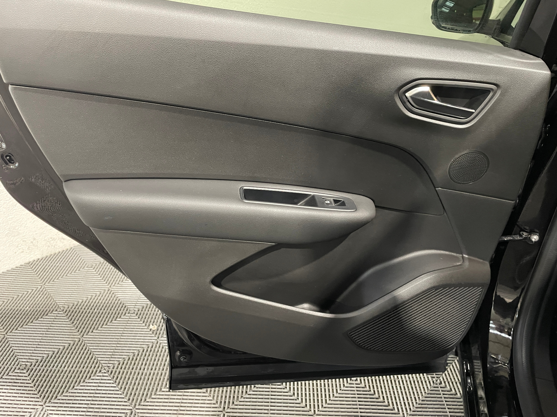 Photo 17 du véhicule RENAULT ARKANA