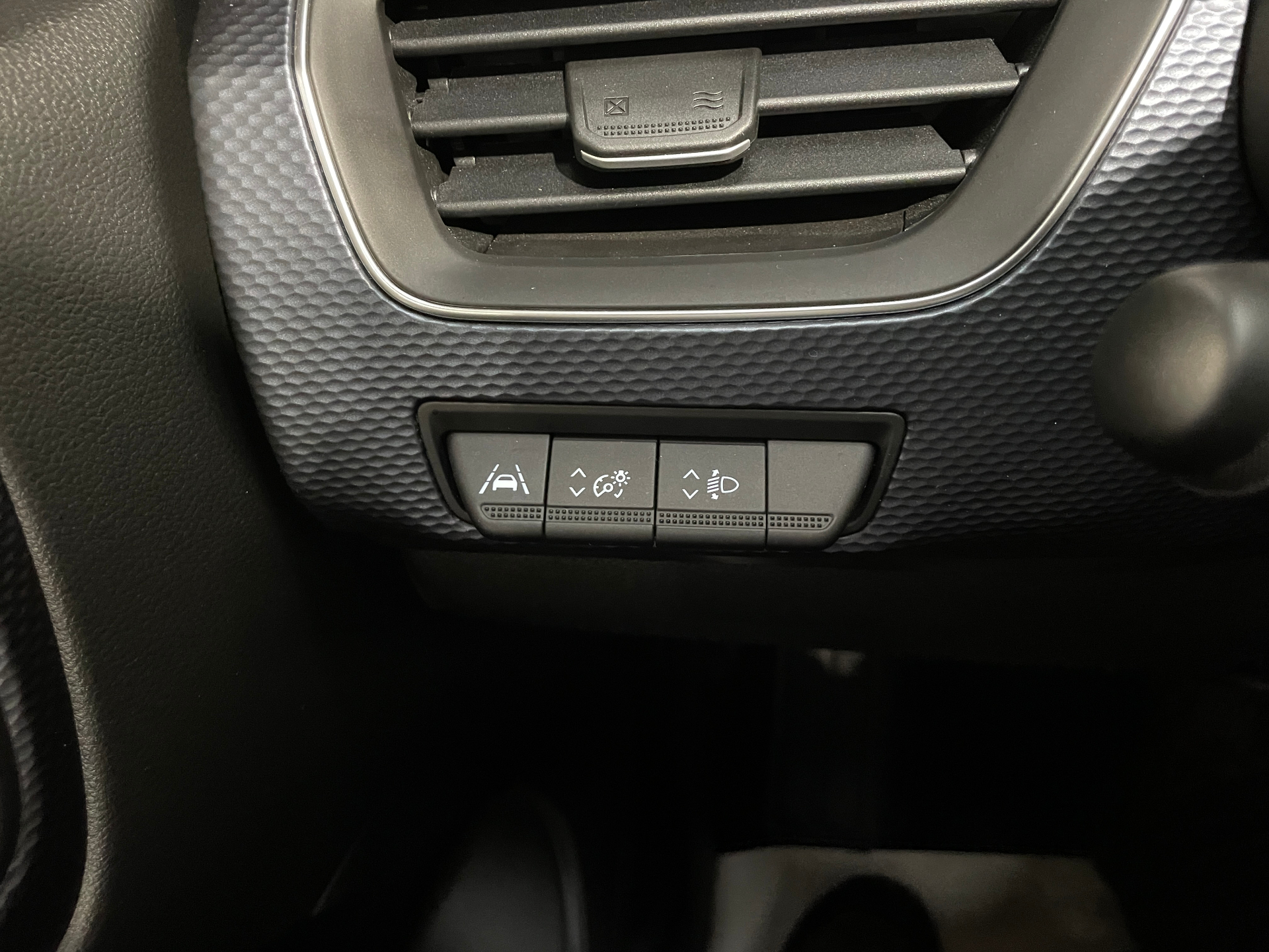 Photo 36 du véhicule RENAULT ARKANA