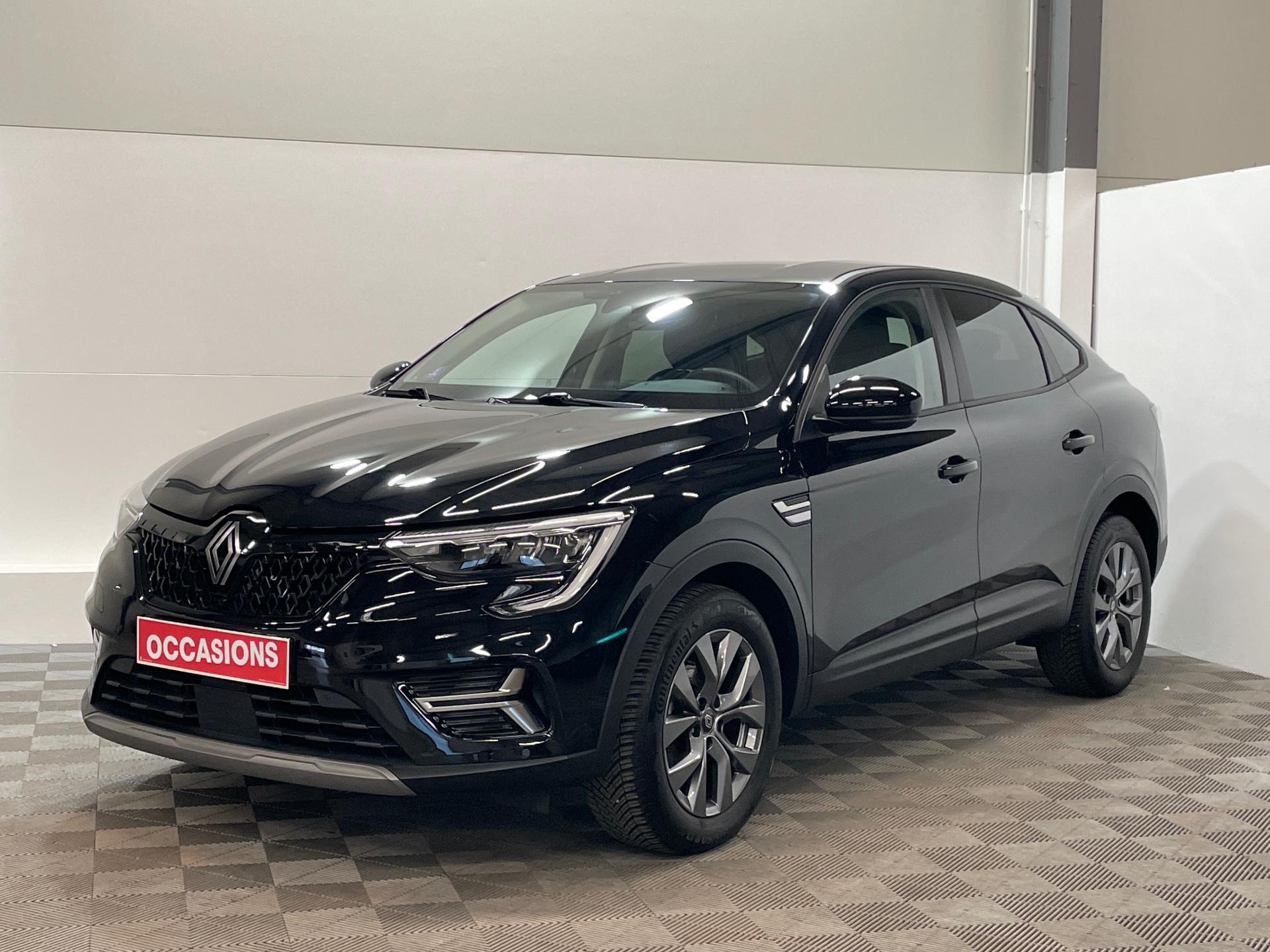 Photo principale du véhicule RENAULT ARKANA