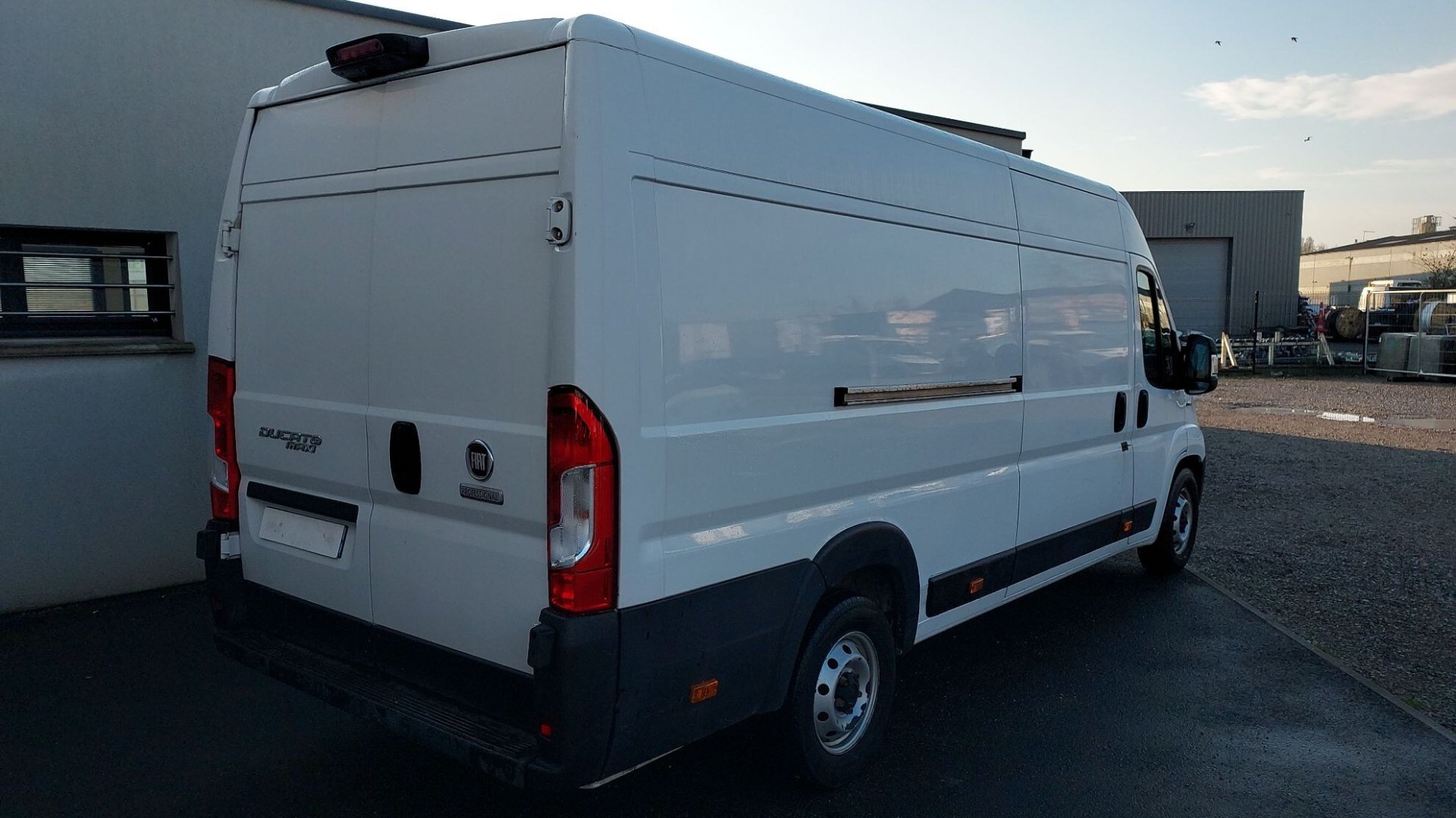 FIAT DUCATO FOURGON EURO 6D-TEMP TOLE MAXI 3.5 XL H2 2.3 MJT 140 PACK PRO NAV, photo 2