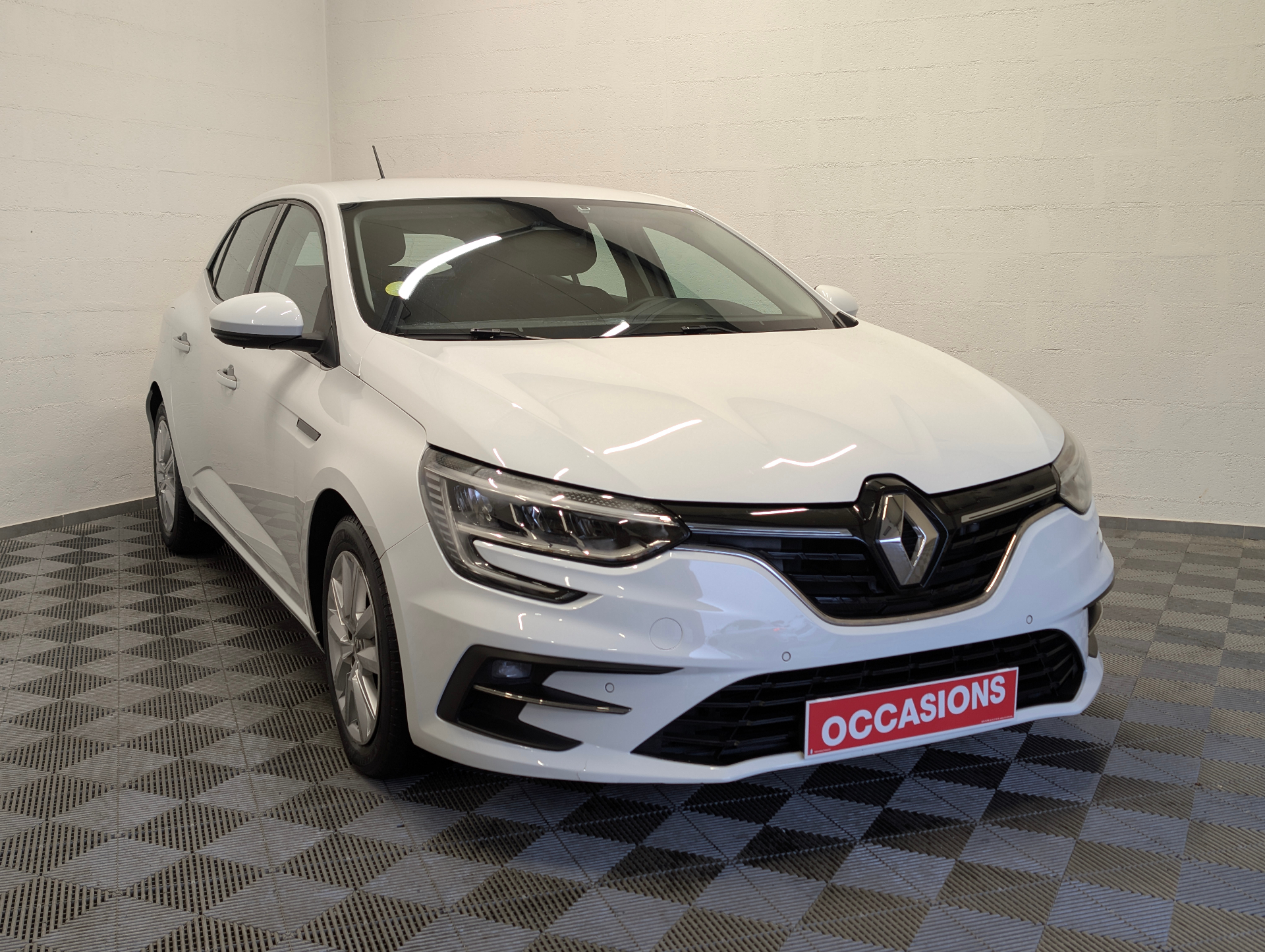 RENAULT MEGANE IV BERLINE Blue dCi 115 EDC Business d'occasion