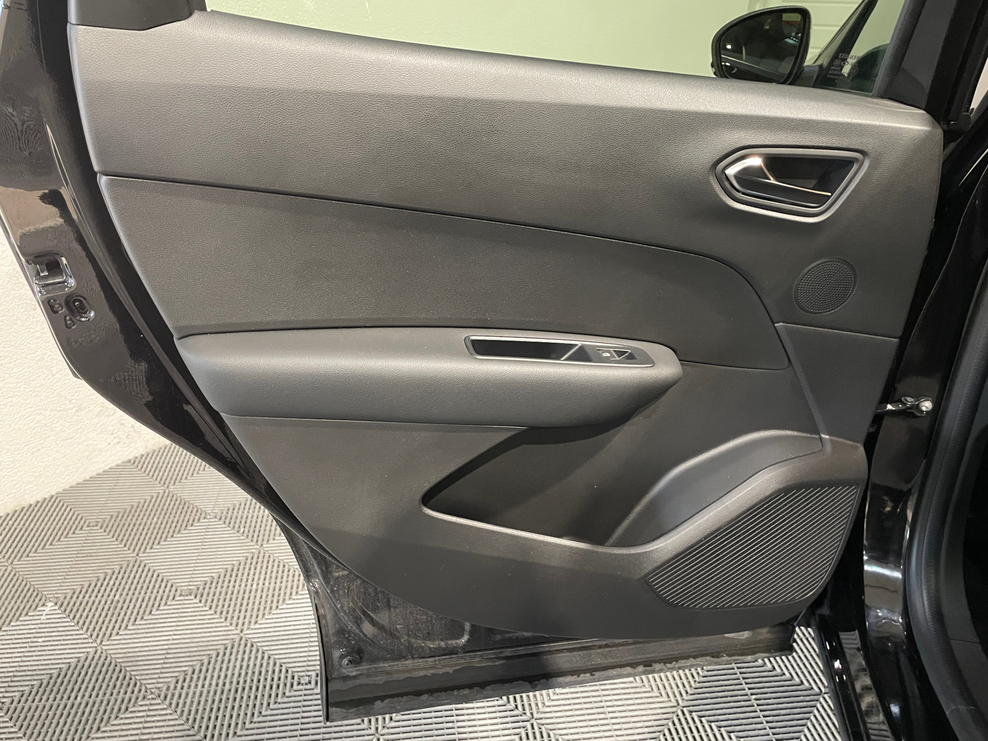 Photo 16 du véhicule RENAULT ARKANA