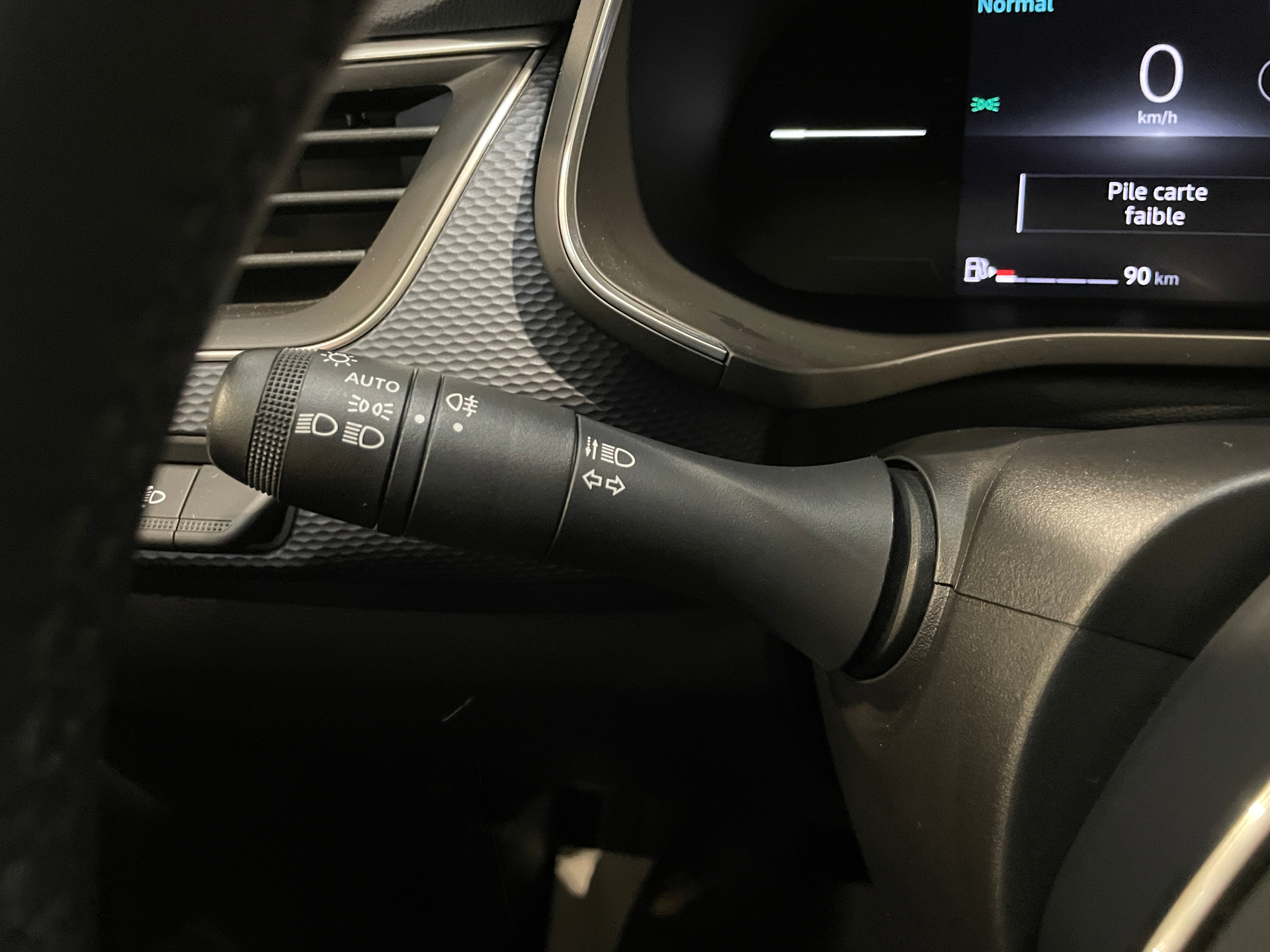 Photo 32 du véhicule RENAULT ARKANA