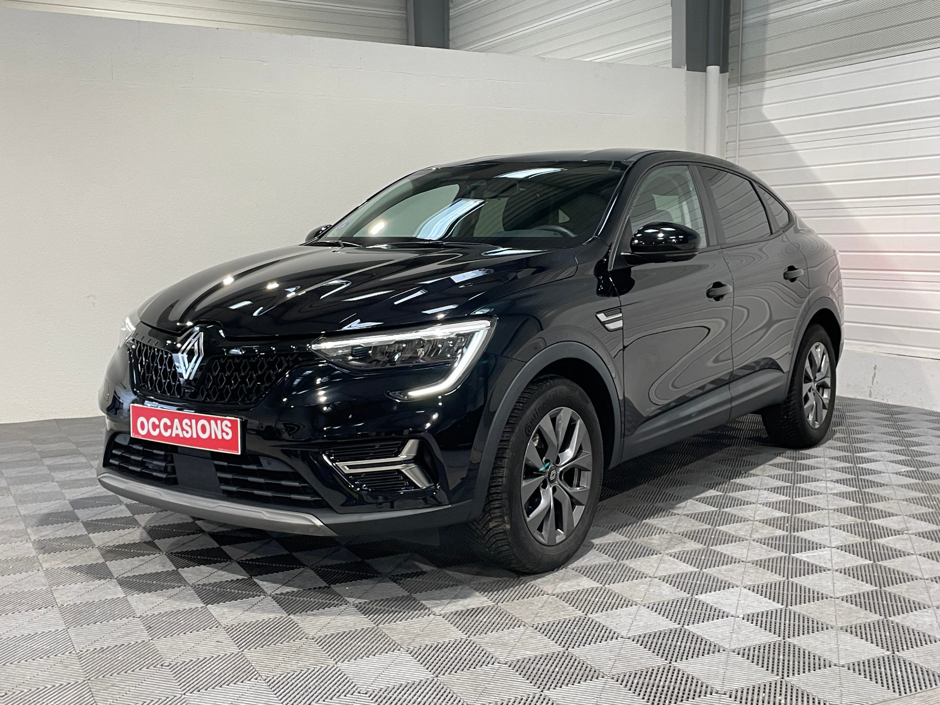 Photo principale du véhicule RENAULT ARKANA