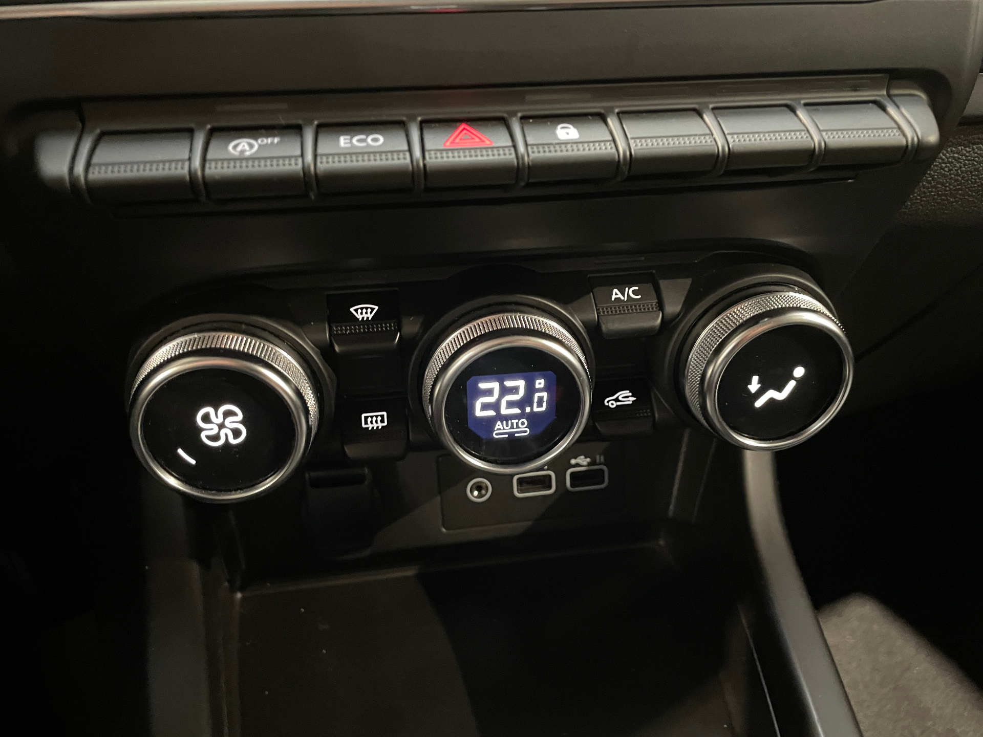 Photo 24 du véhicule RENAULT ARKANA