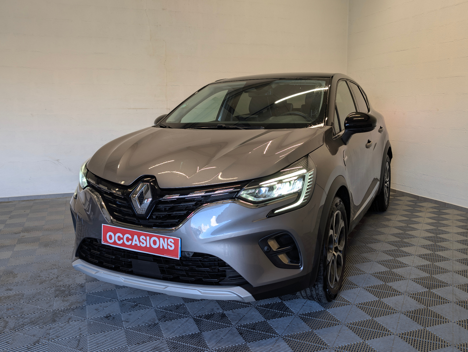 RENAULT CAPTUR techno mild hybrid 160 EDC d'occasion