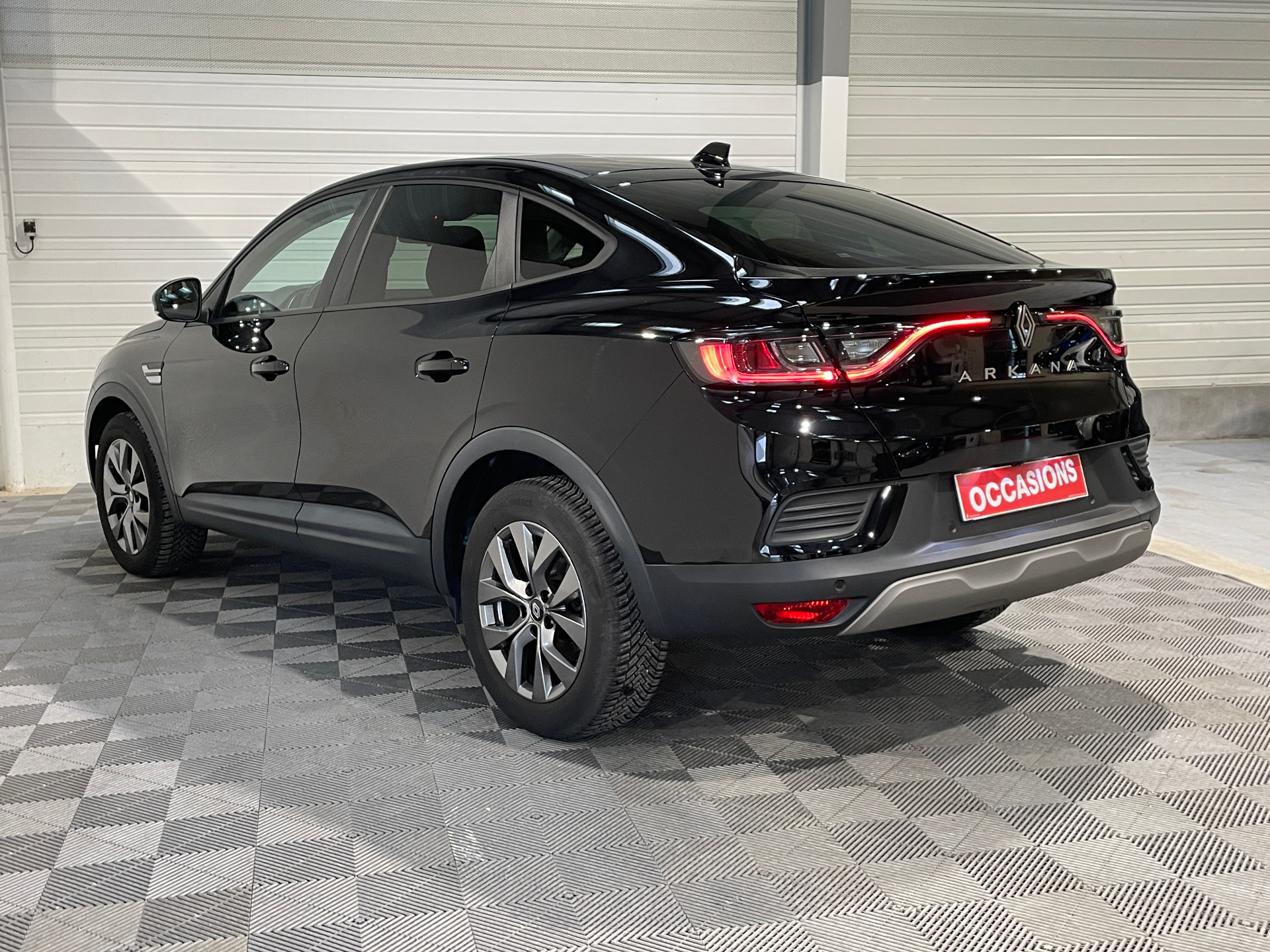 Photo 7 du véhicule RENAULT ARKANA