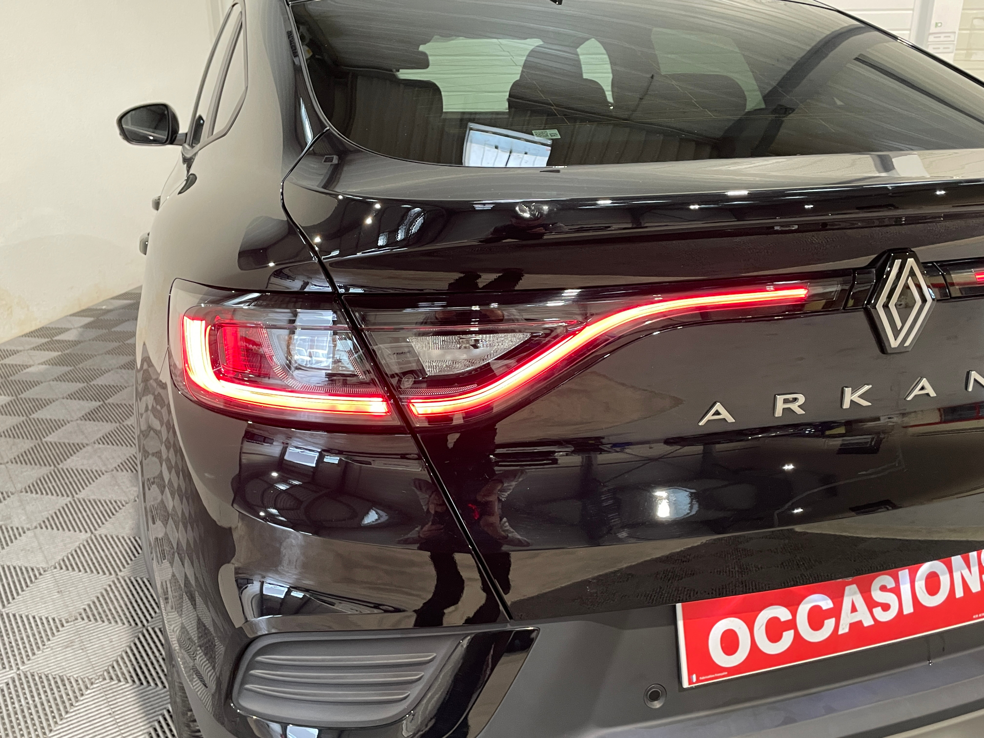Photo 8 du véhicule RENAULT ARKANA