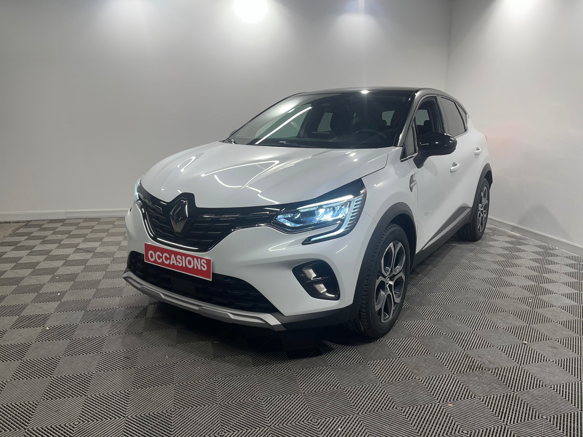 RENAULT CAPTUR techno mild hybrid 140 d'occasion