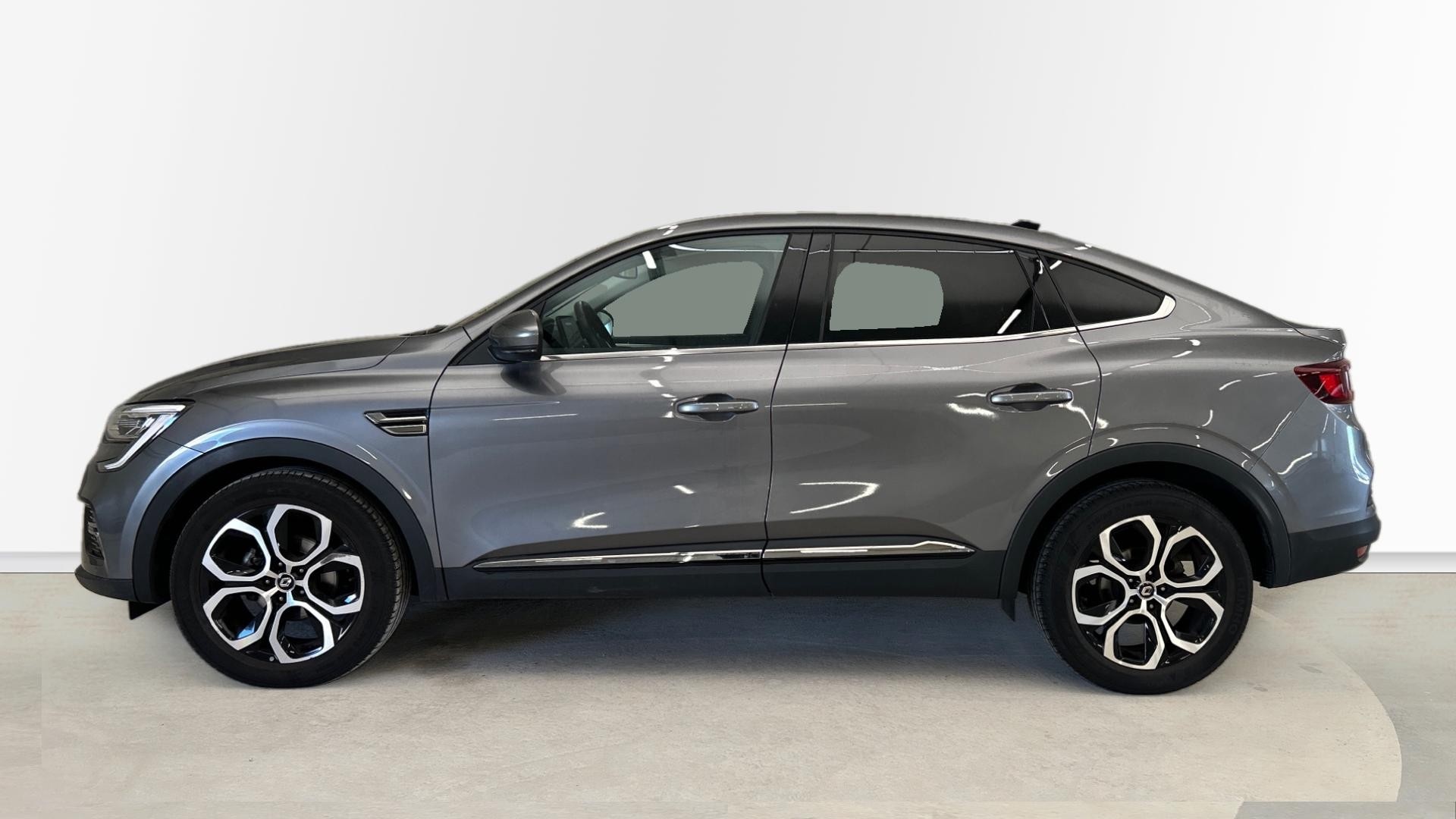 Photo 8 du véhicule RENAULT ARKANA