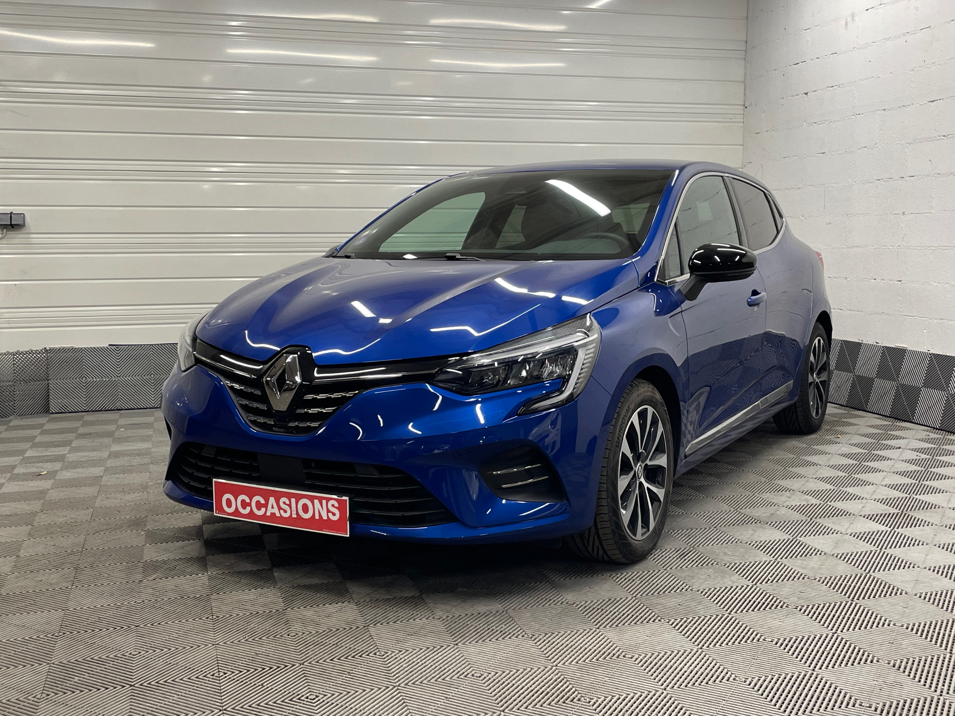 RENAULT CLIO V E-Tech full hybrid 145 Techno d'occasion
