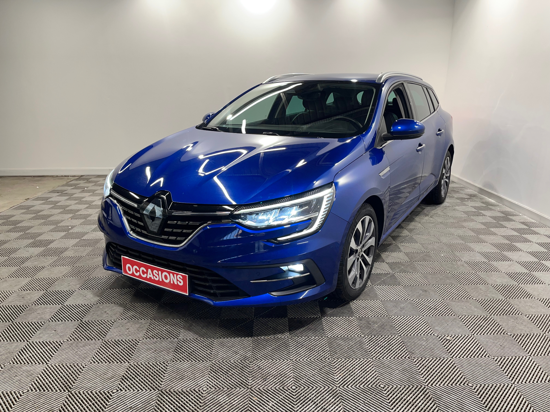 RENAULT MEGANE IV ESTATE techno TCe 140 EDC -23 d'occasion