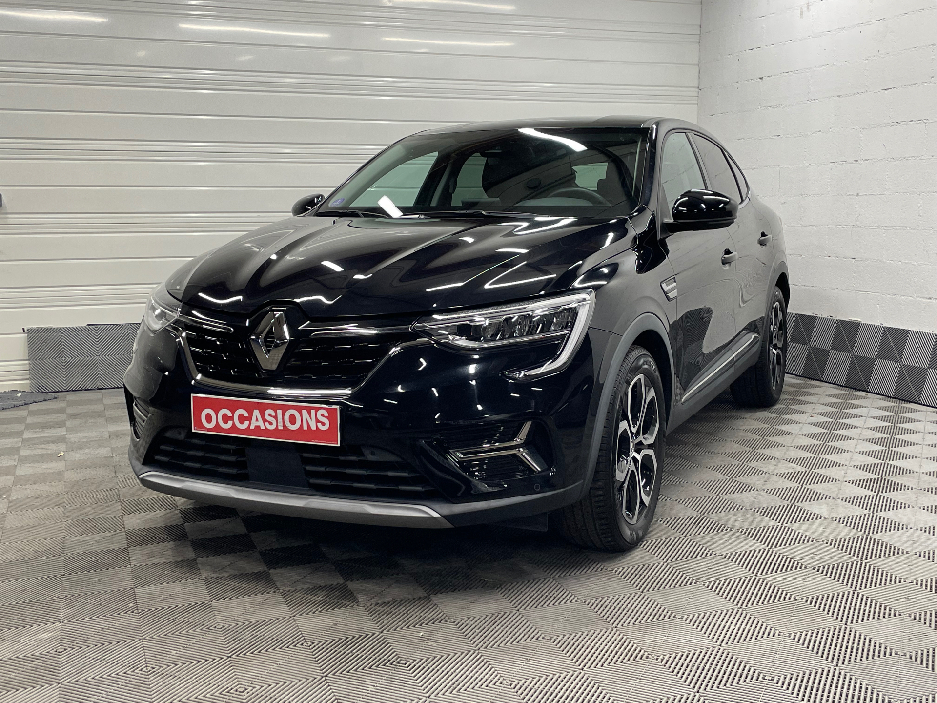 RENAULT ARKANA E-Tech hybride 145 - 22 Techno d'occasion