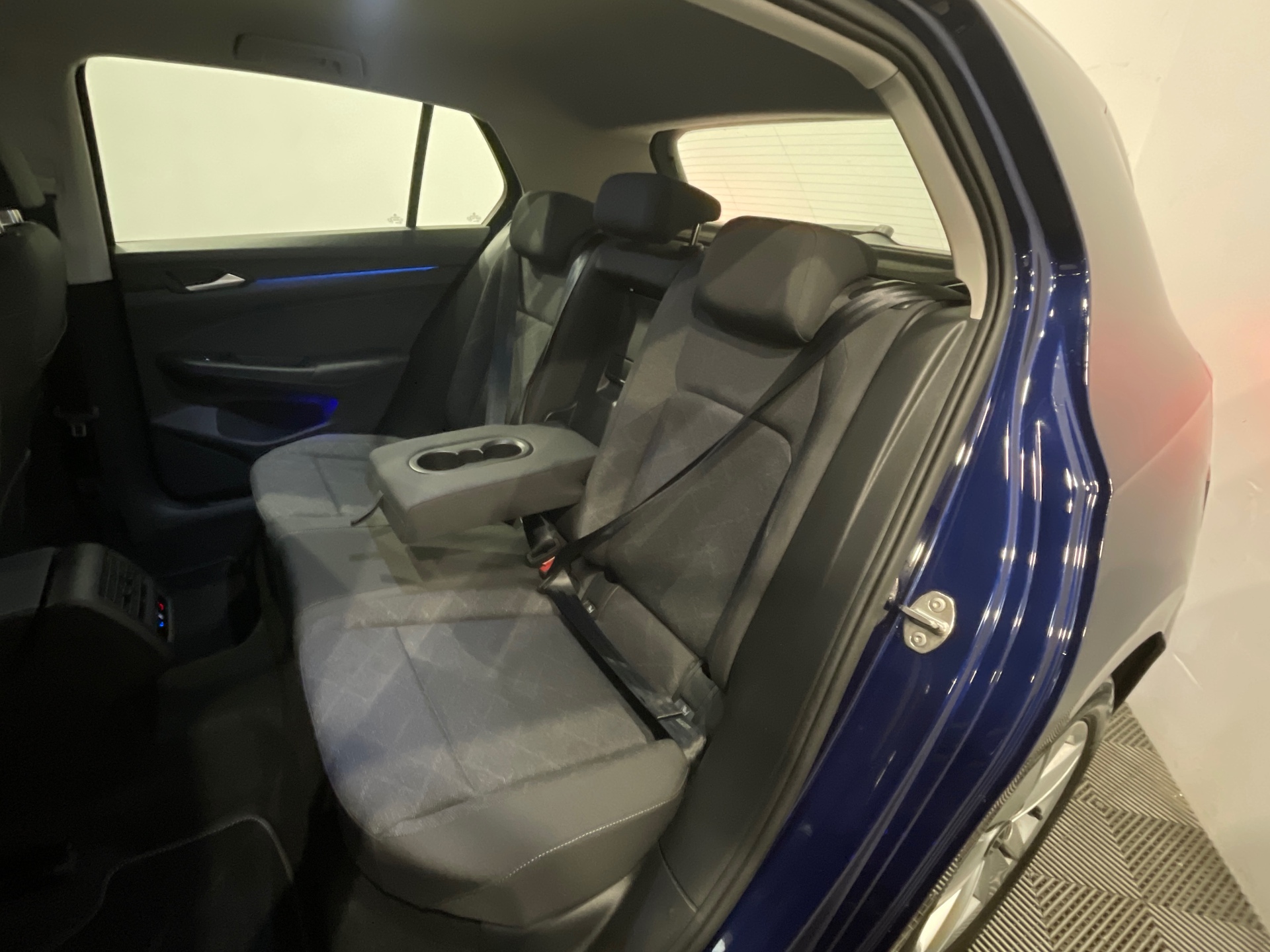 Photo 10 du véhicule VOLKSWAGEN GOLF