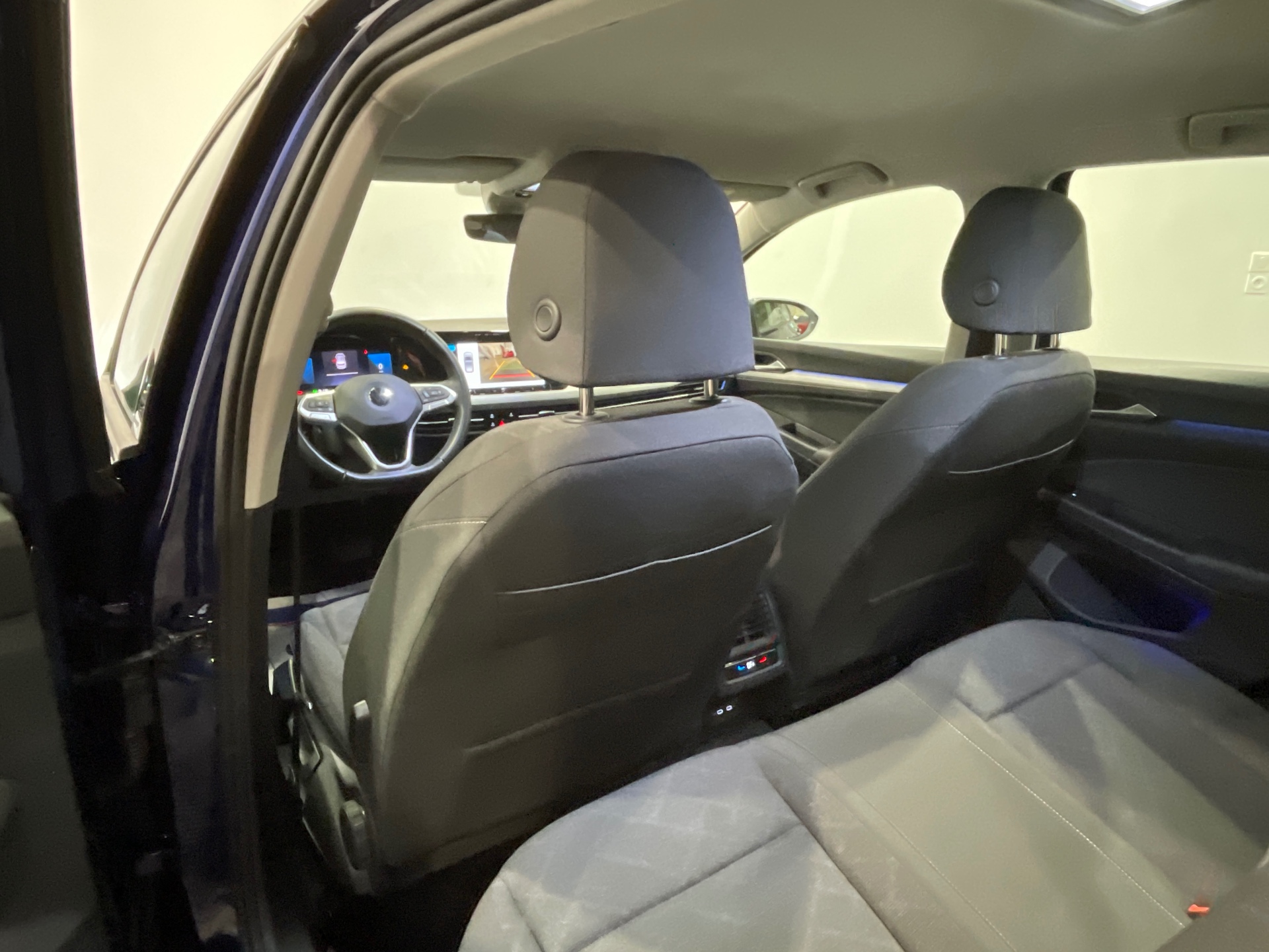 Photo 39 du véhicule VOLKSWAGEN GOLF