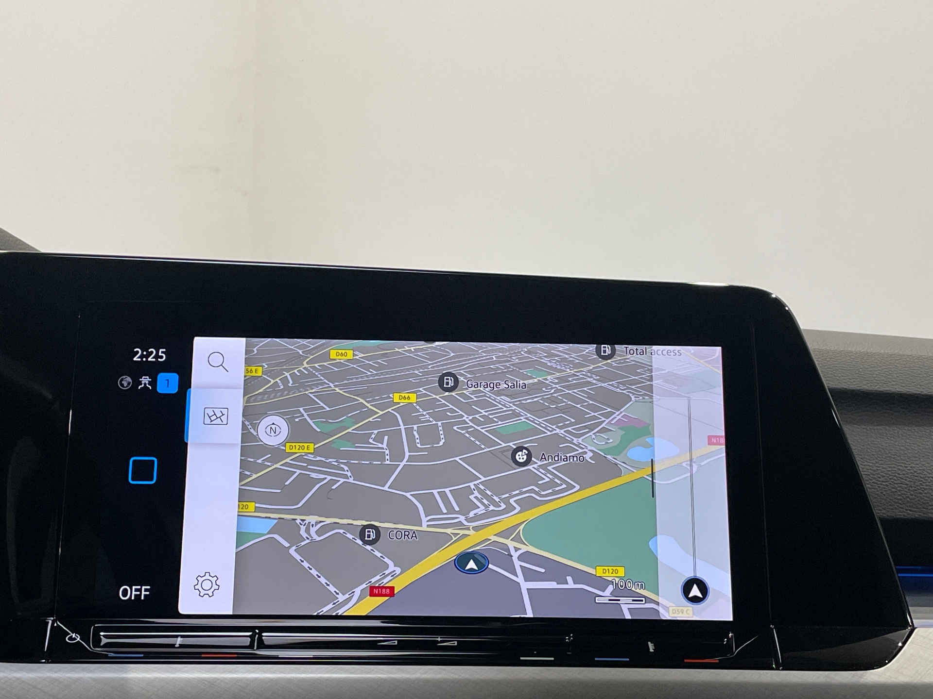 Photo 13 du véhicule VOLKSWAGEN GOLF