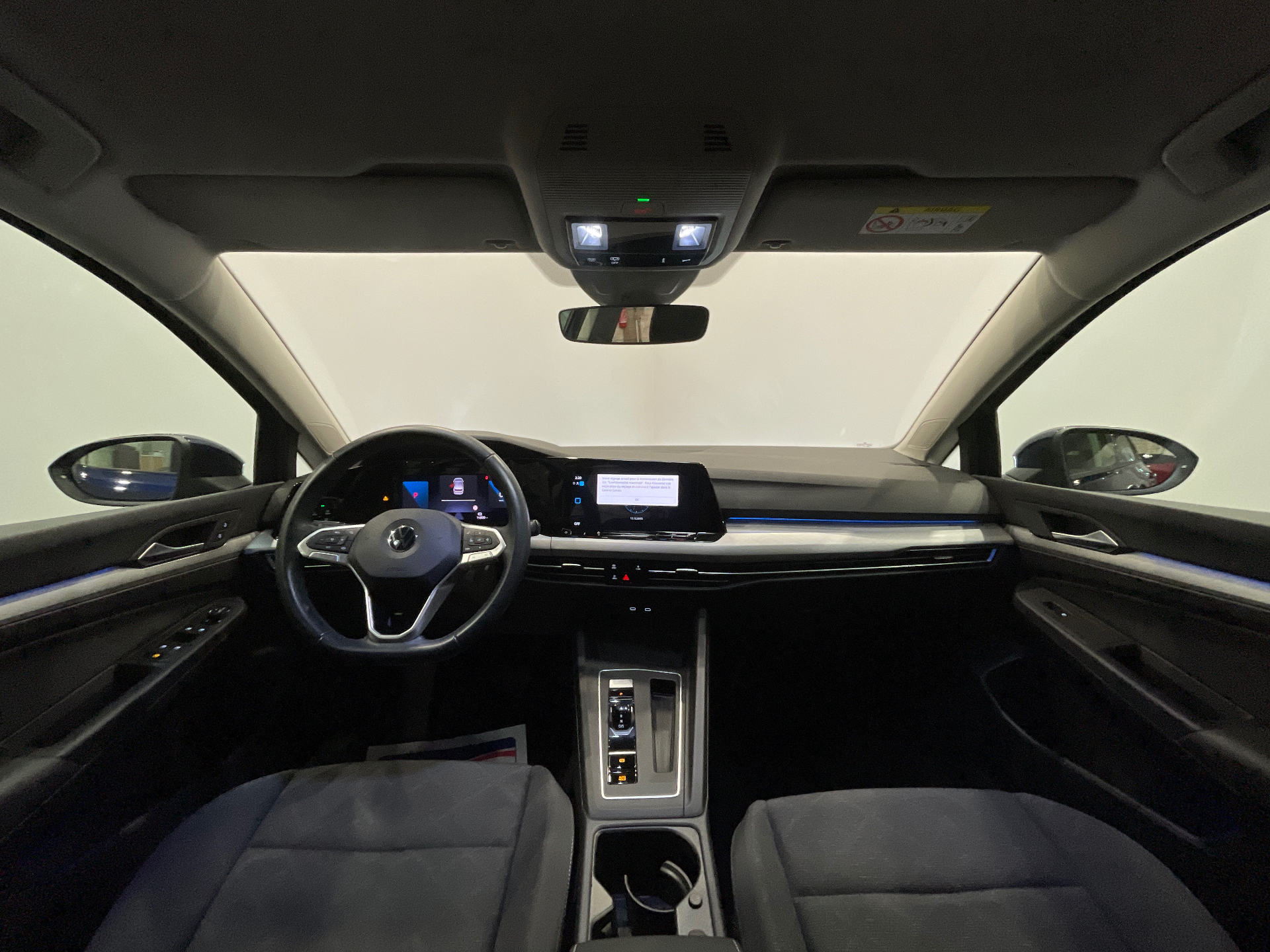 Photo 33 du véhicule VOLKSWAGEN GOLF