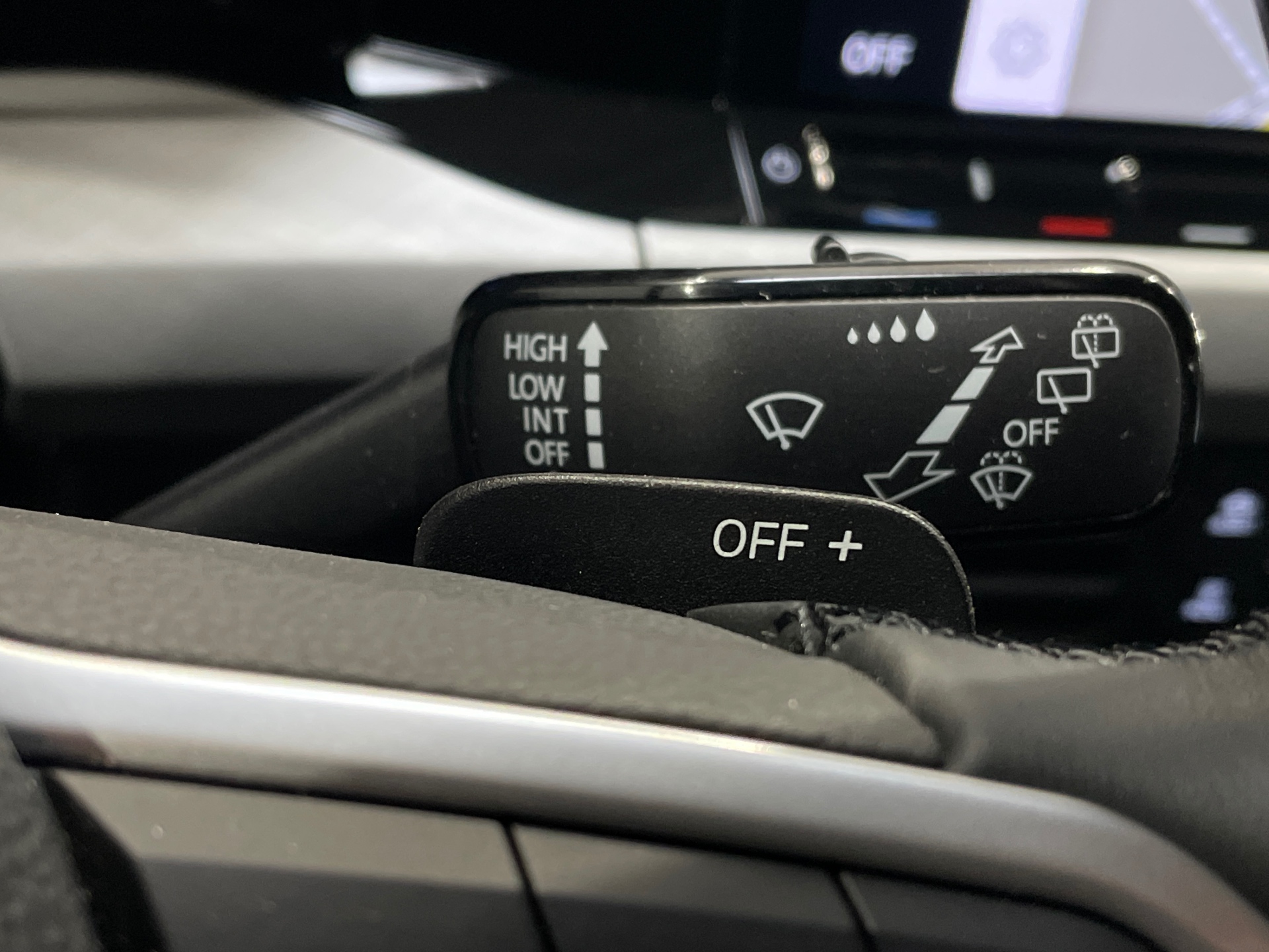 Photo 30 du véhicule VOLKSWAGEN GOLF