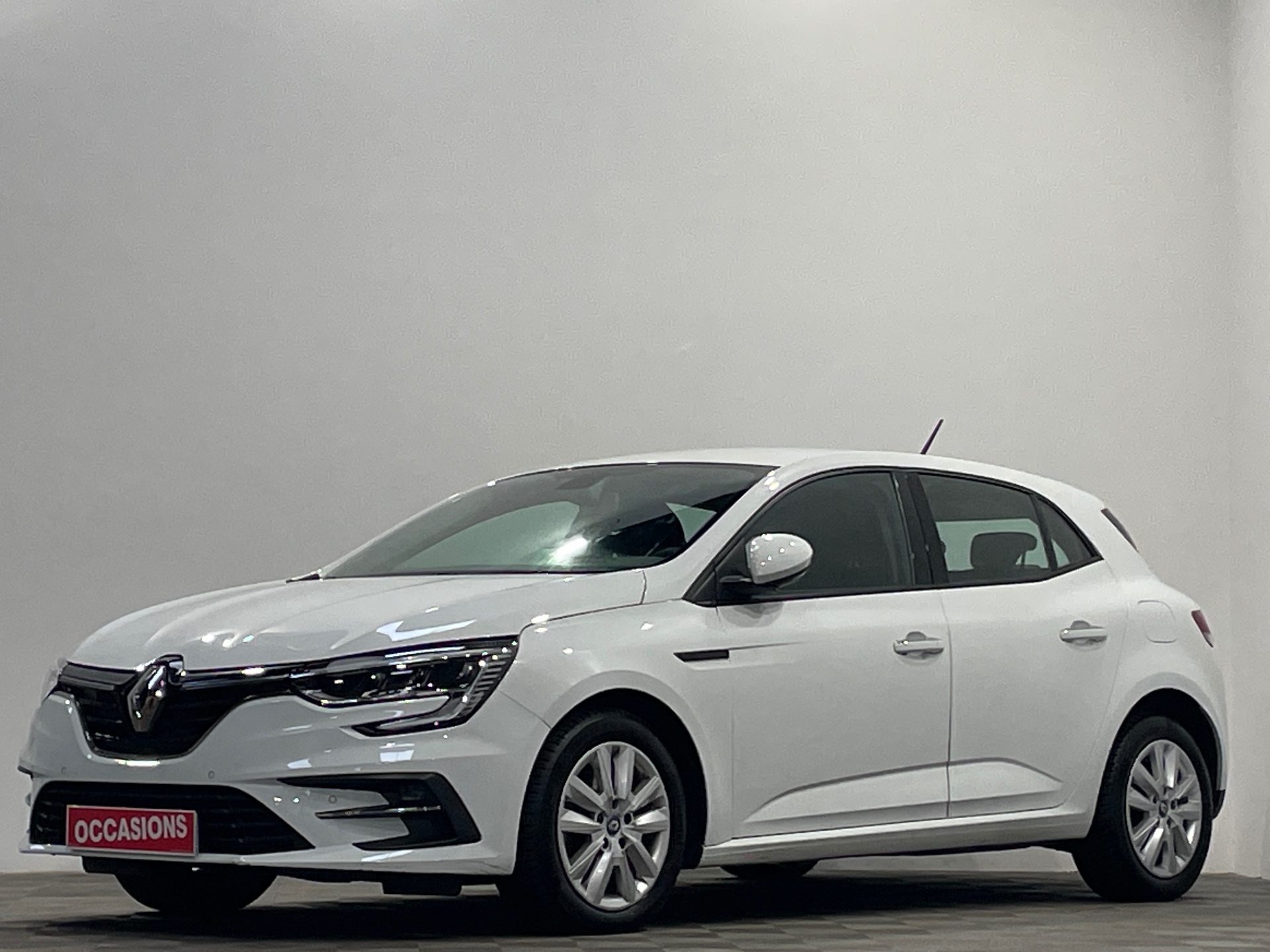 RENAULT MEGANE IV BERLINE E-Tech plug-in hybrid 160 Evolution d'occasion