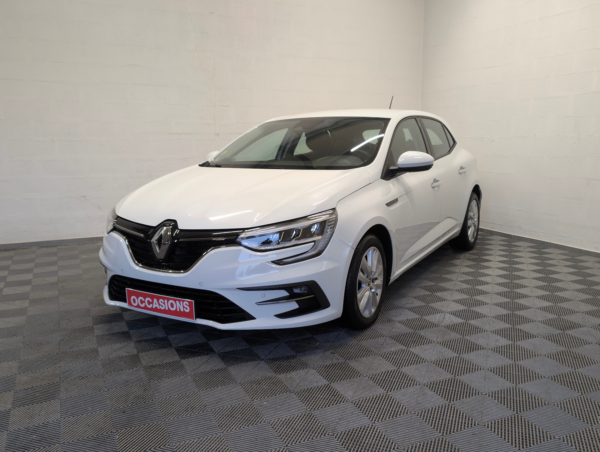 RENAULT MEGANE IV BERLINE Business Blue dCi 115 d'occasion