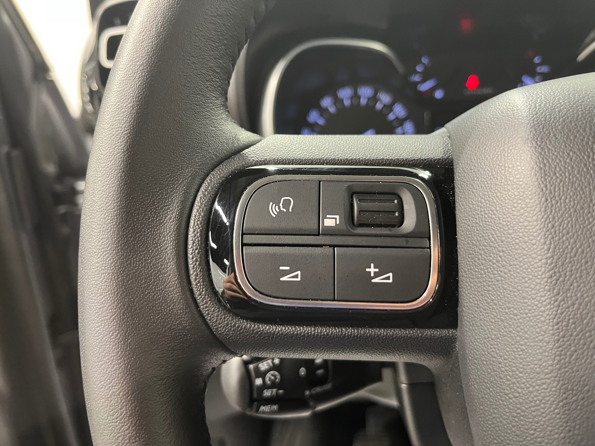 Photo 12 du véhicule CITROEN C3 AIRCROSS