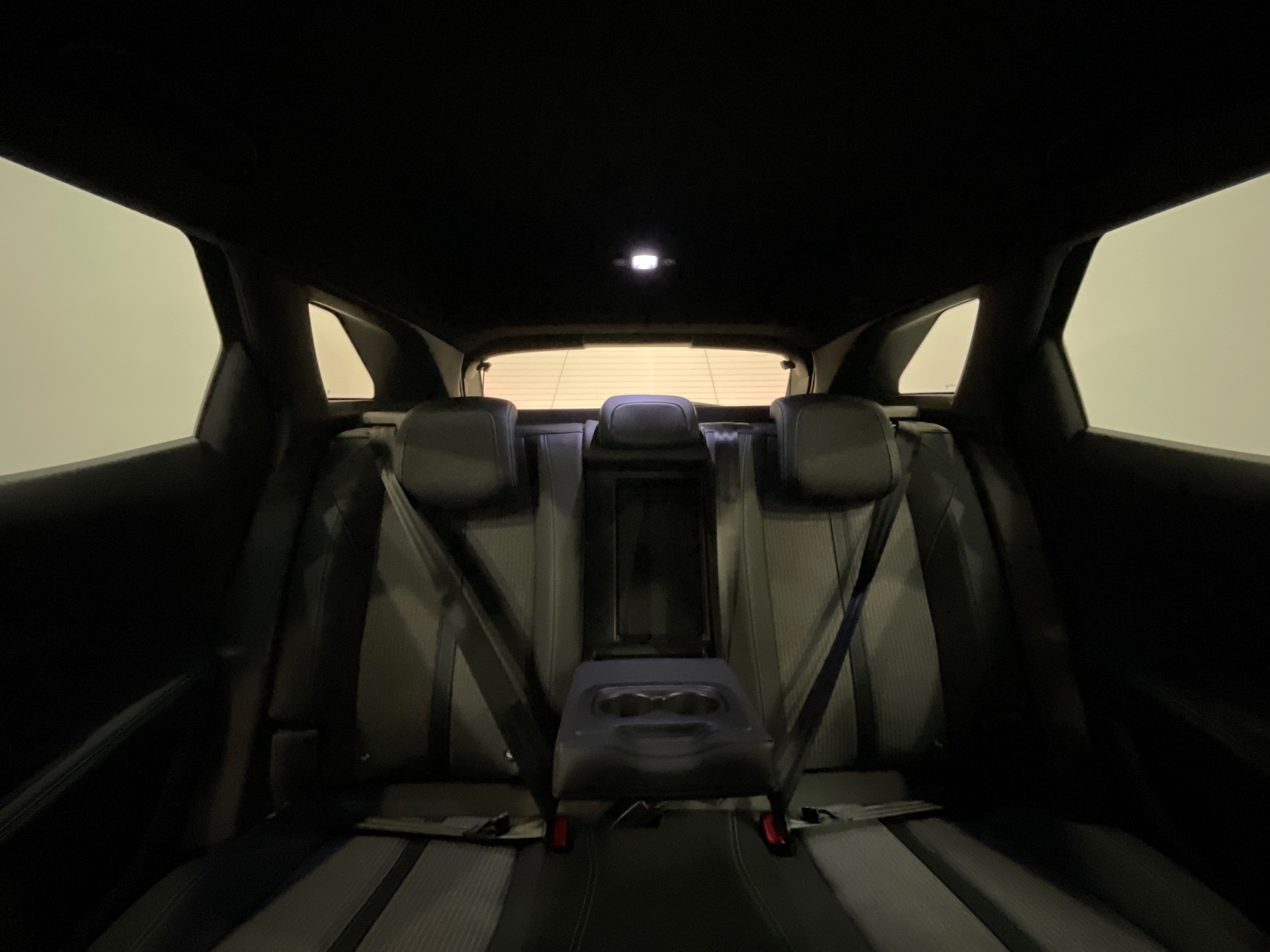 Photo 45 du véhicule PEUGEOT 3008