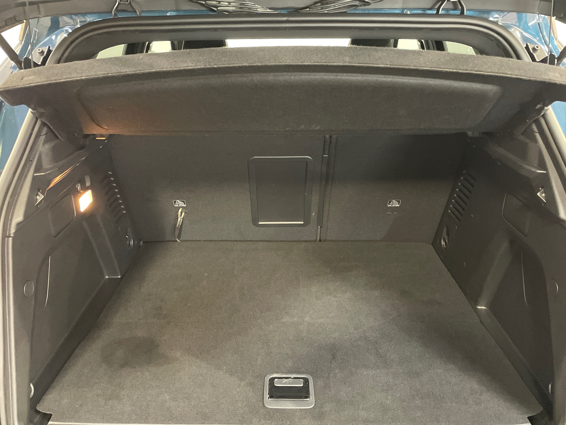 Photo 52 du véhicule PEUGEOT 3008