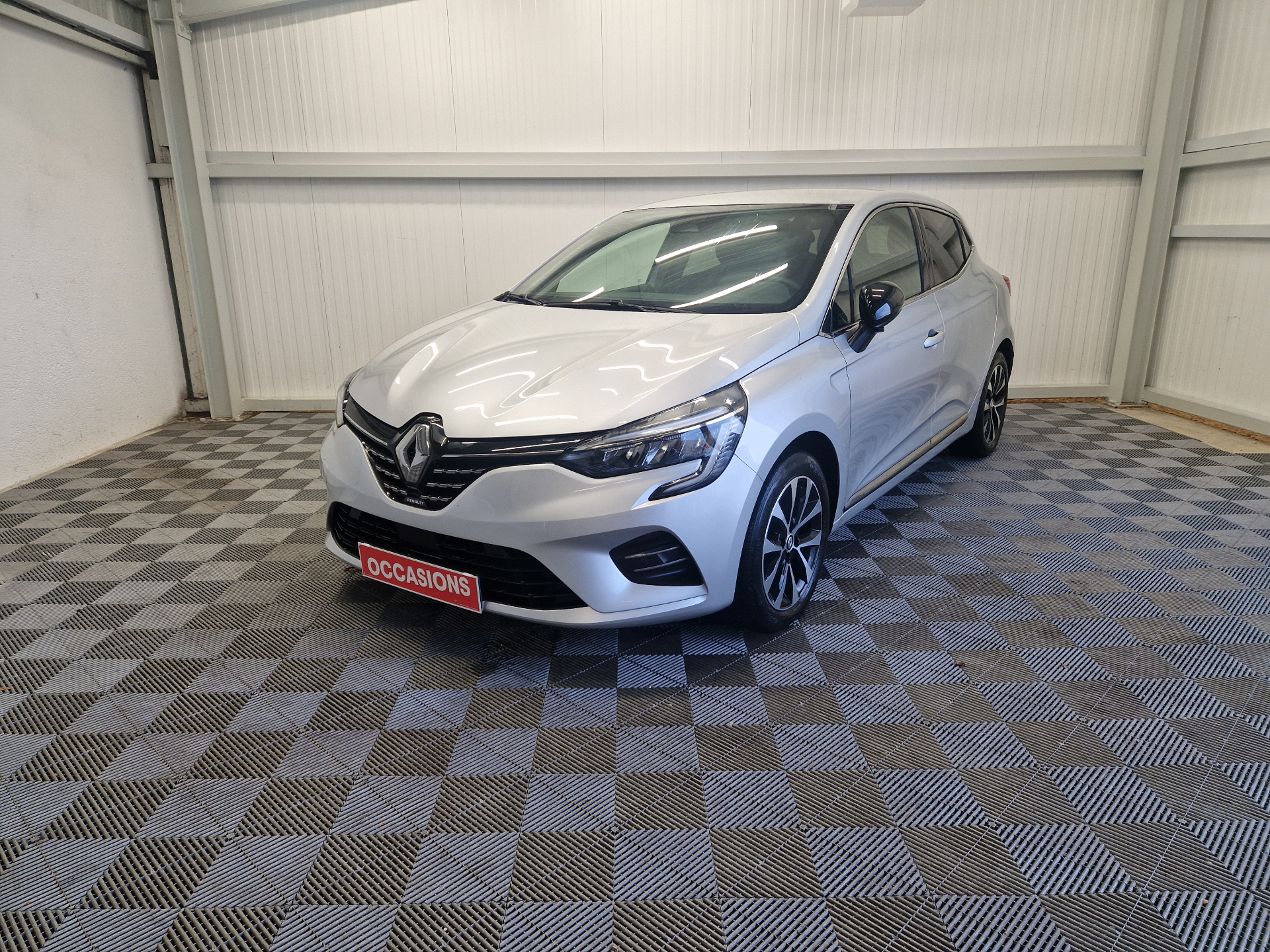 RENAULT CLIO V techno TCe 140 d'occasion