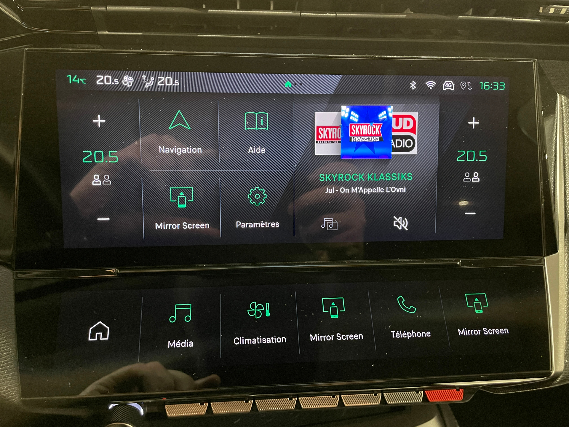 Photo 17 du véhicule PEUGEOT 308