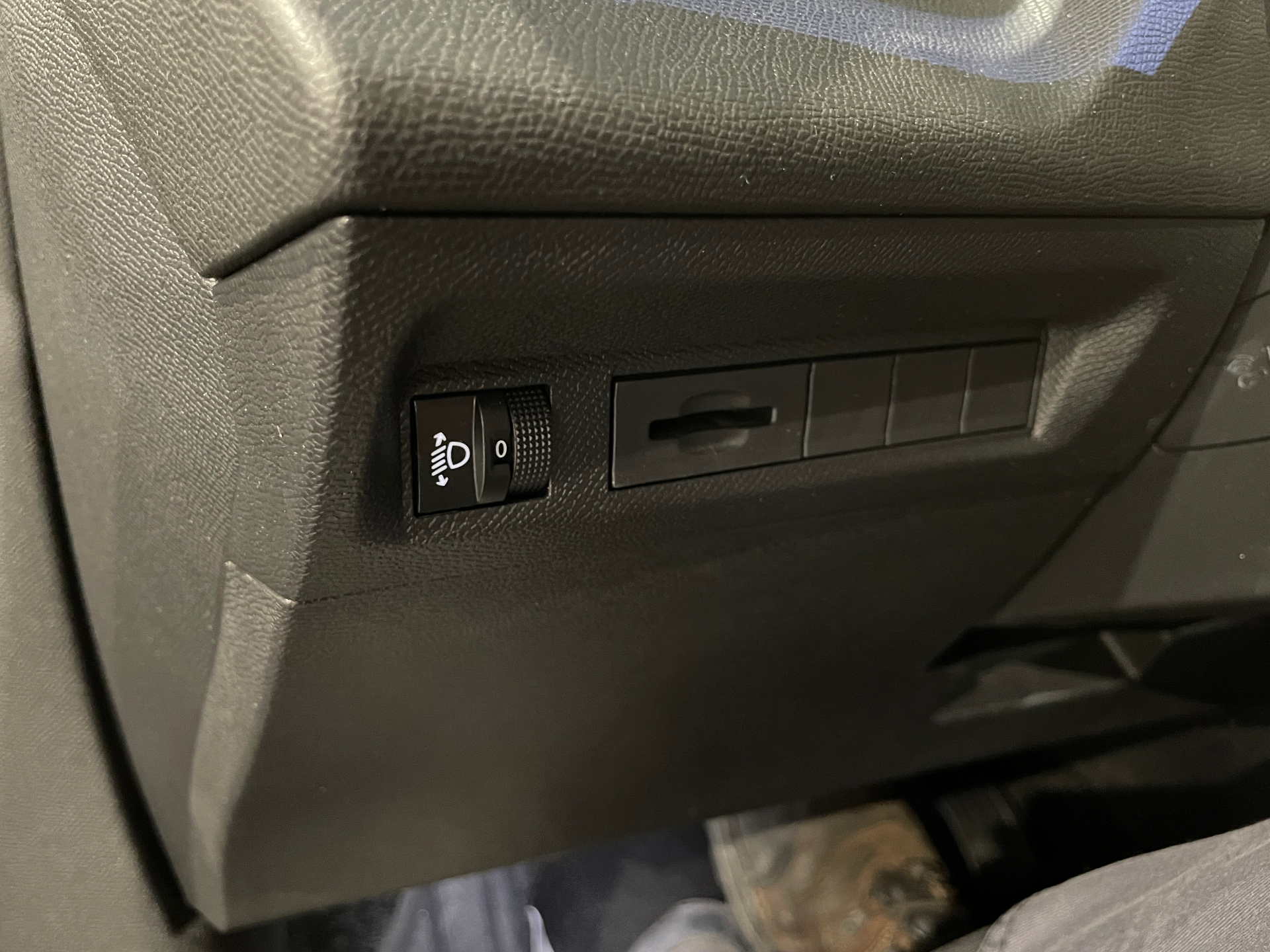 Photo 34 du véhicule PEUGEOT 308