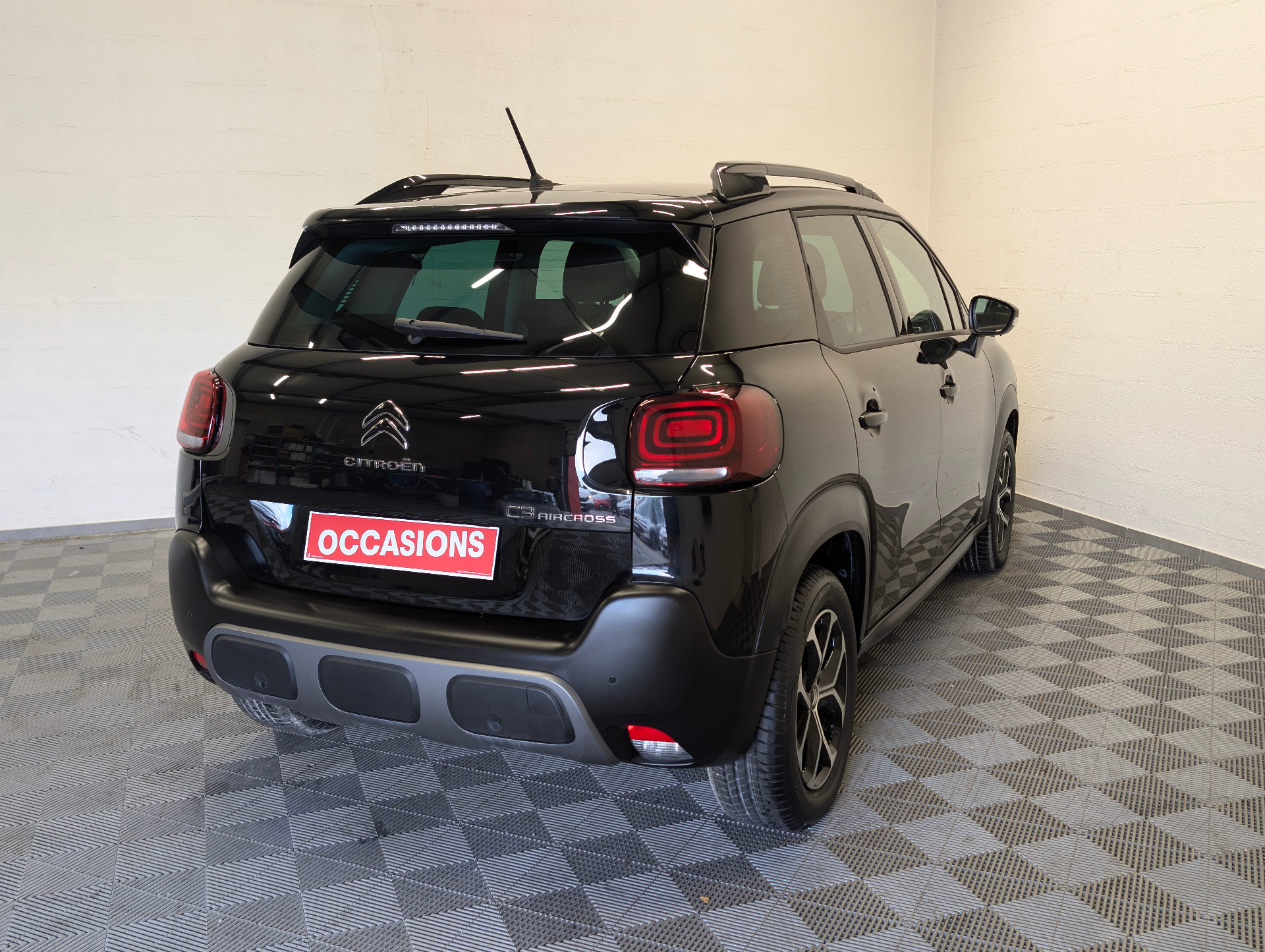 Photo 5 du véhicule CITROEN C3 AIRCROSS