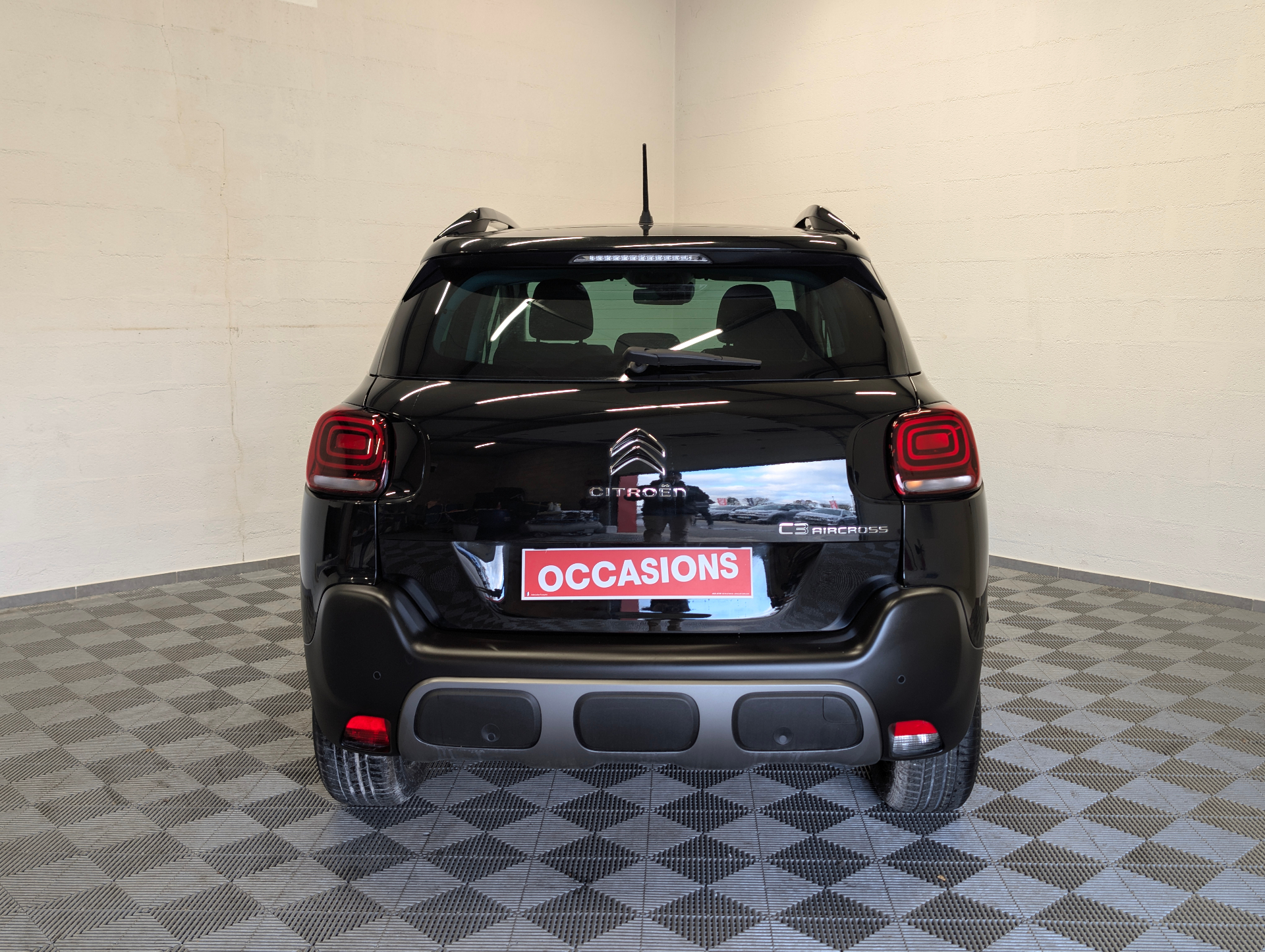 Photo 6 du véhicule CITROEN C3 AIRCROSS