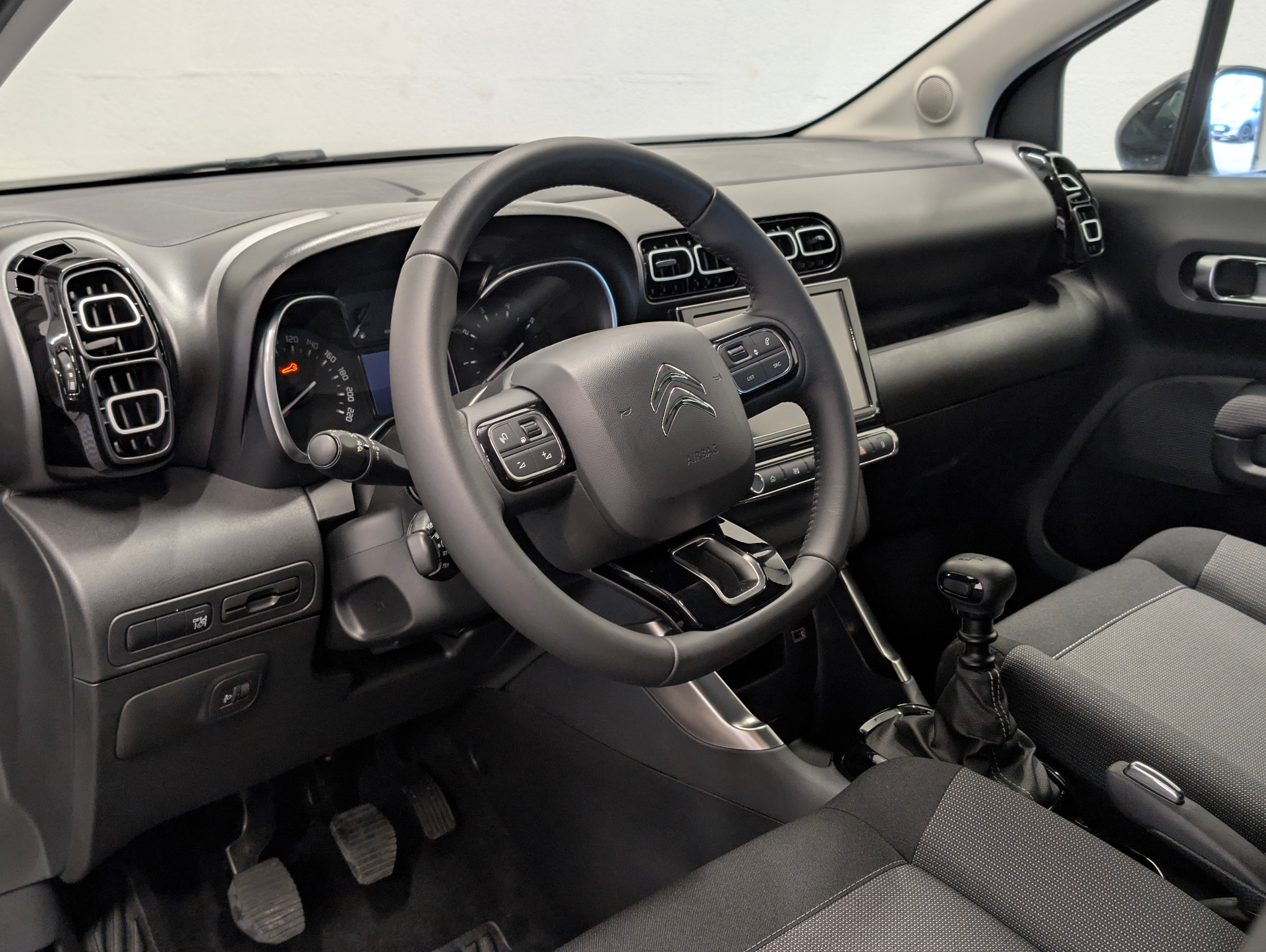 Photo 12 du véhicule CITROEN C3 AIRCROSS
