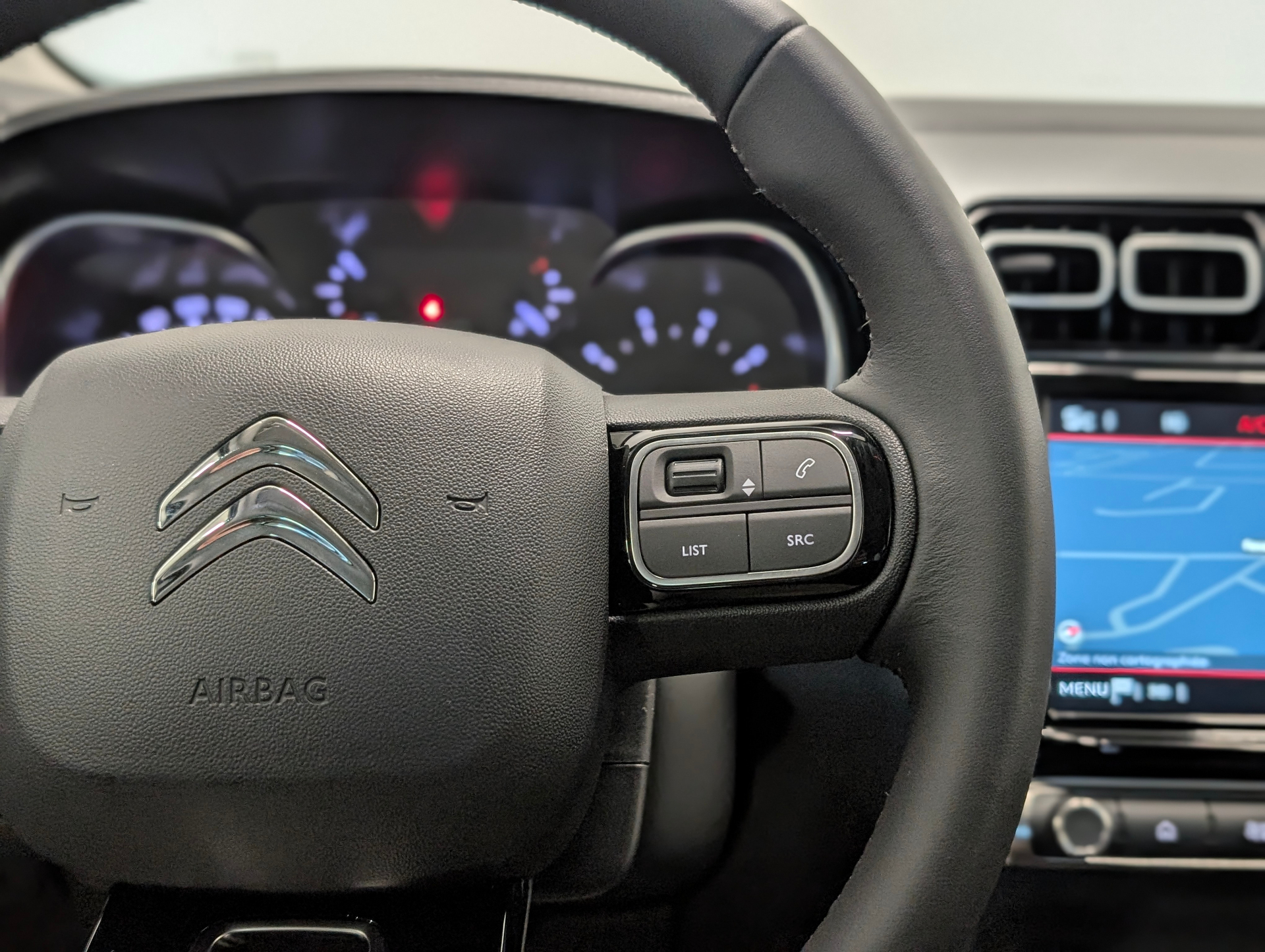 Photo 15 du véhicule CITROEN C3 AIRCROSS