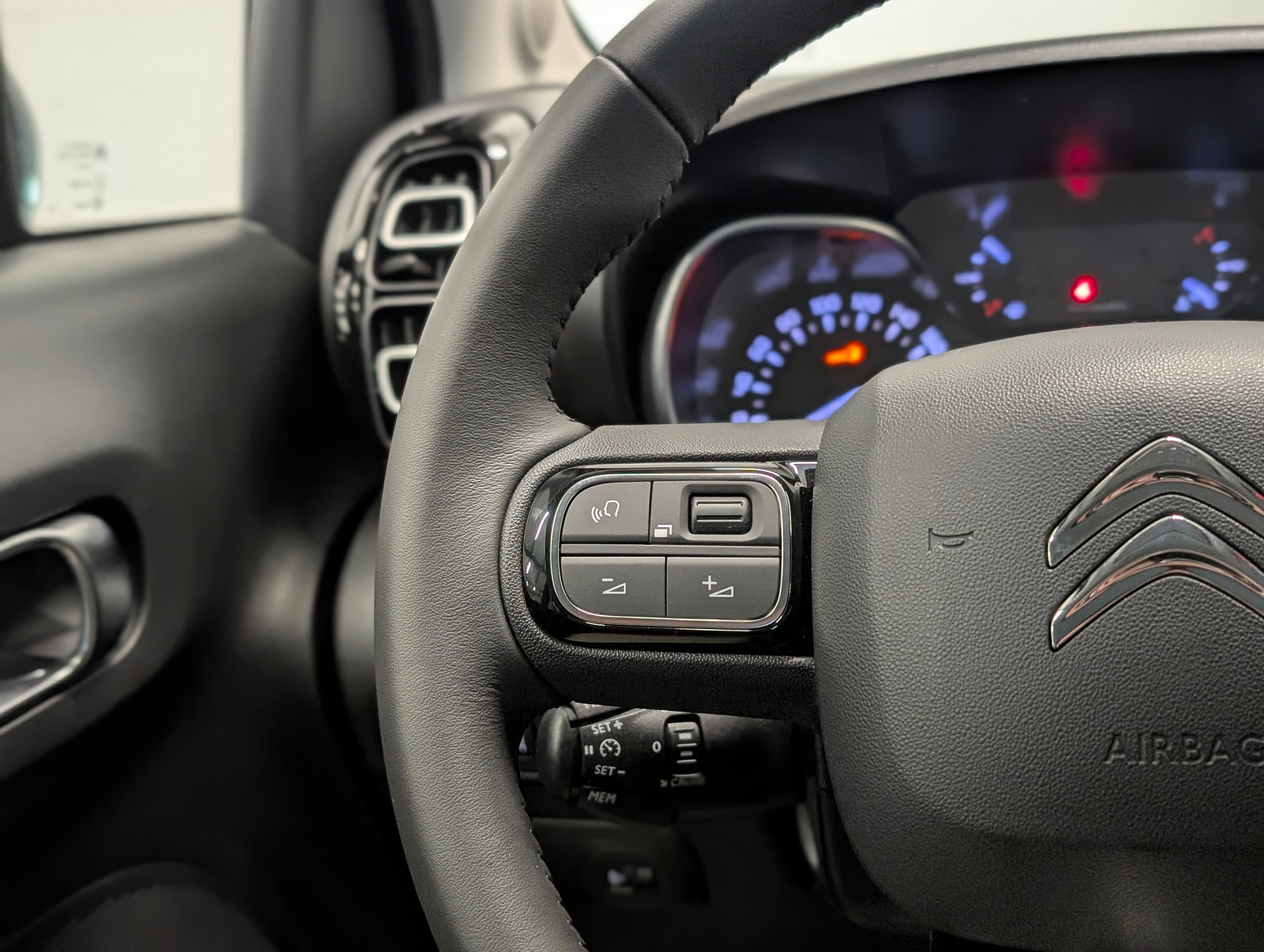 Photo 14 du véhicule CITROEN C3 AIRCROSS