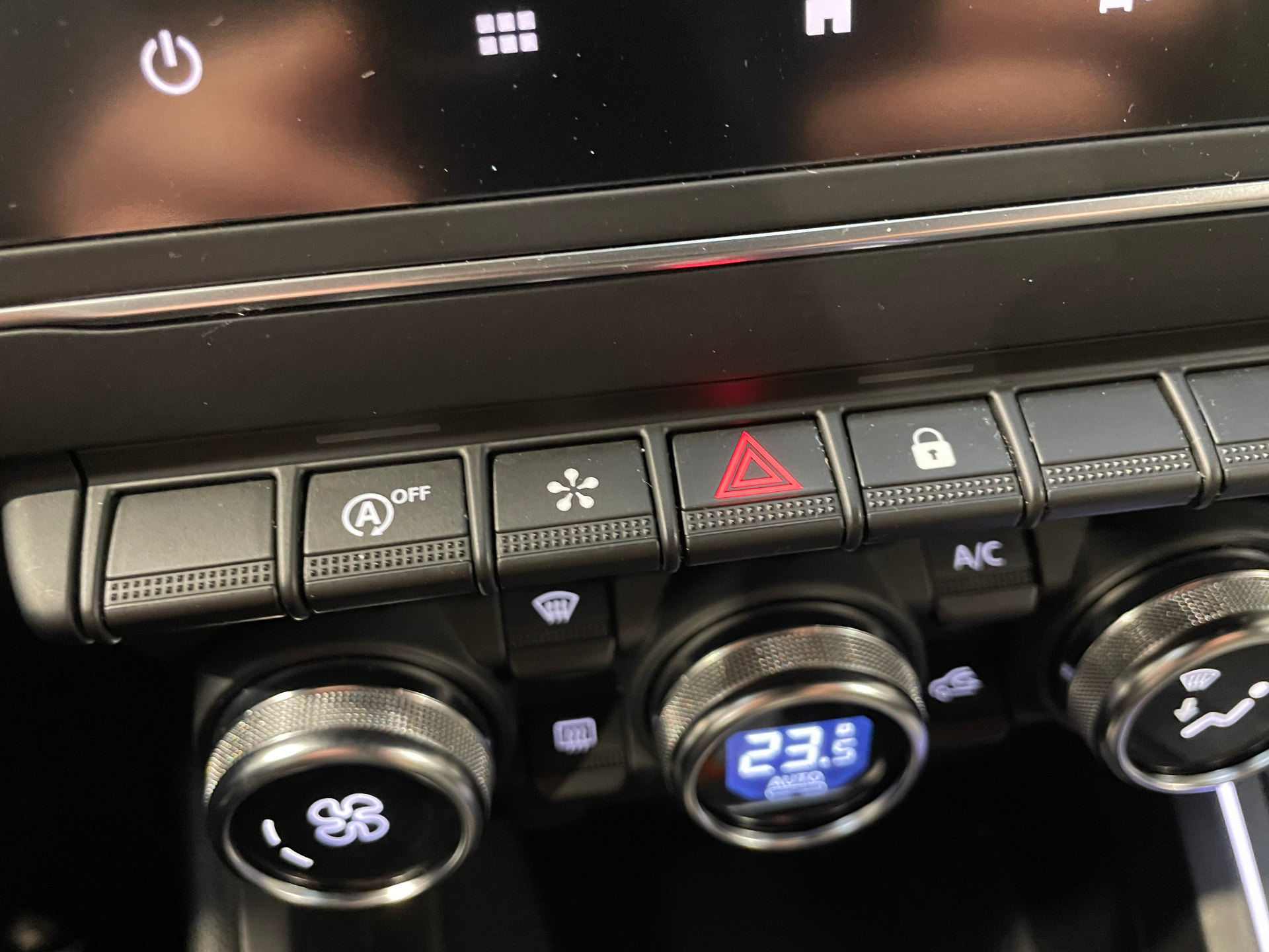 Photo 24 du véhicule RENAULT CLIO V